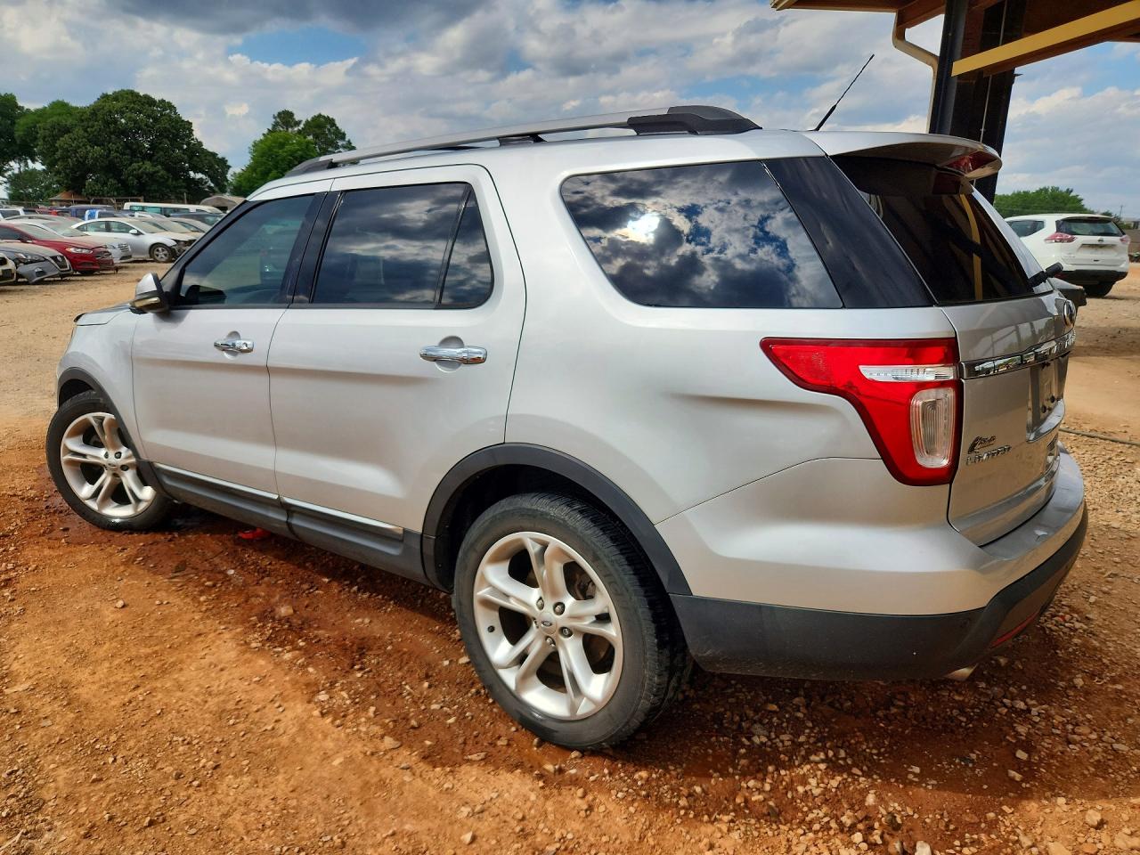 2011 Ford Explorer Limited Серебряный vin: 1FMHK7F85BGA86169