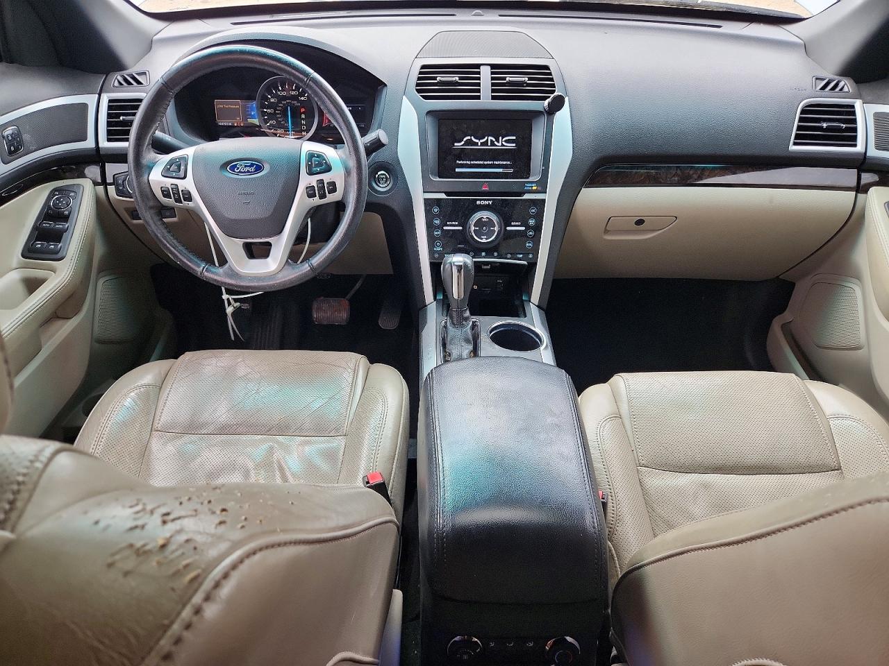 2011 Ford Explorer Limited Серебряный vin: 1FMHK7F85BGA86169