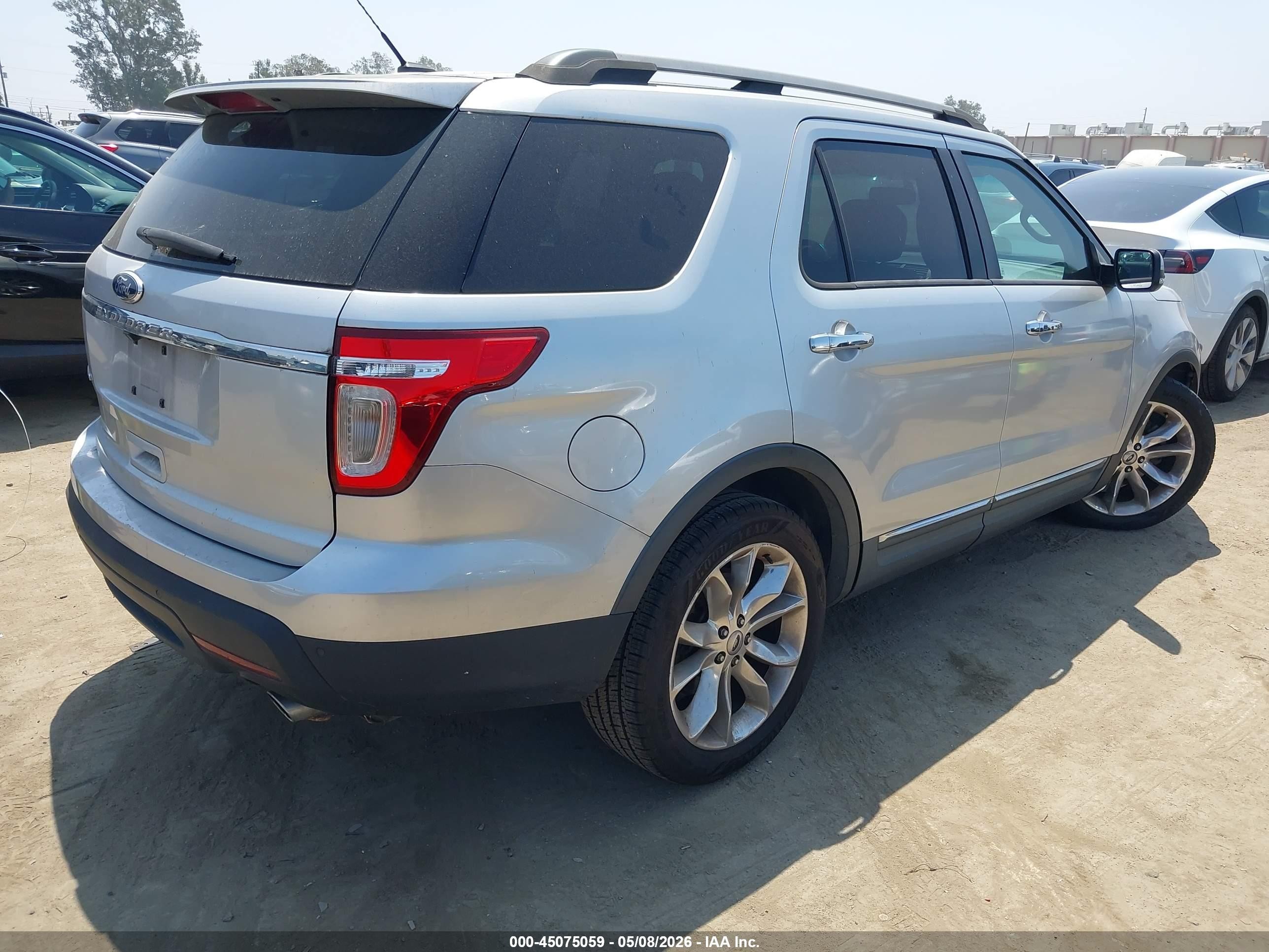 2011 Ford Explorer Limited Silver vin: 1FMHK7F85BGA87693