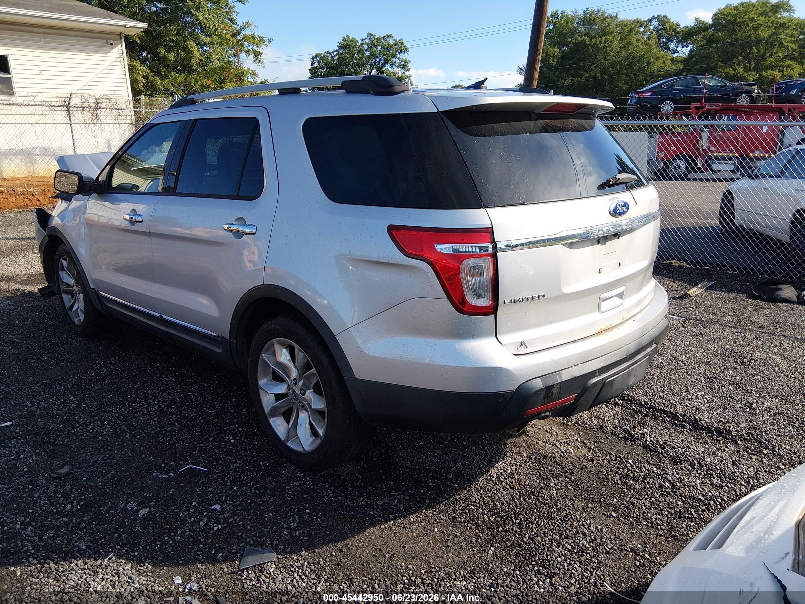 2011 Ford Explorer Limited Silver vin: 1FMHK7F86BGA45484