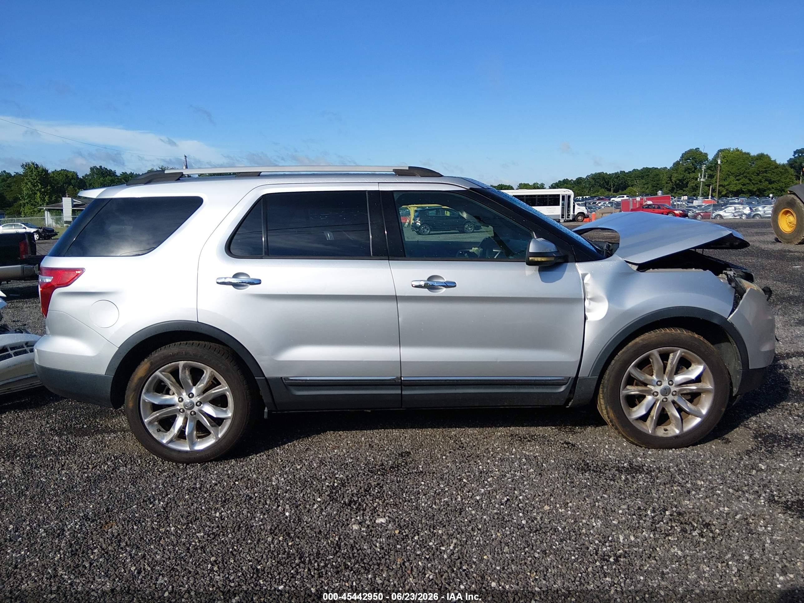 2011 Ford Explorer Limited Silver vin: 1FMHK7F86BGA45484
