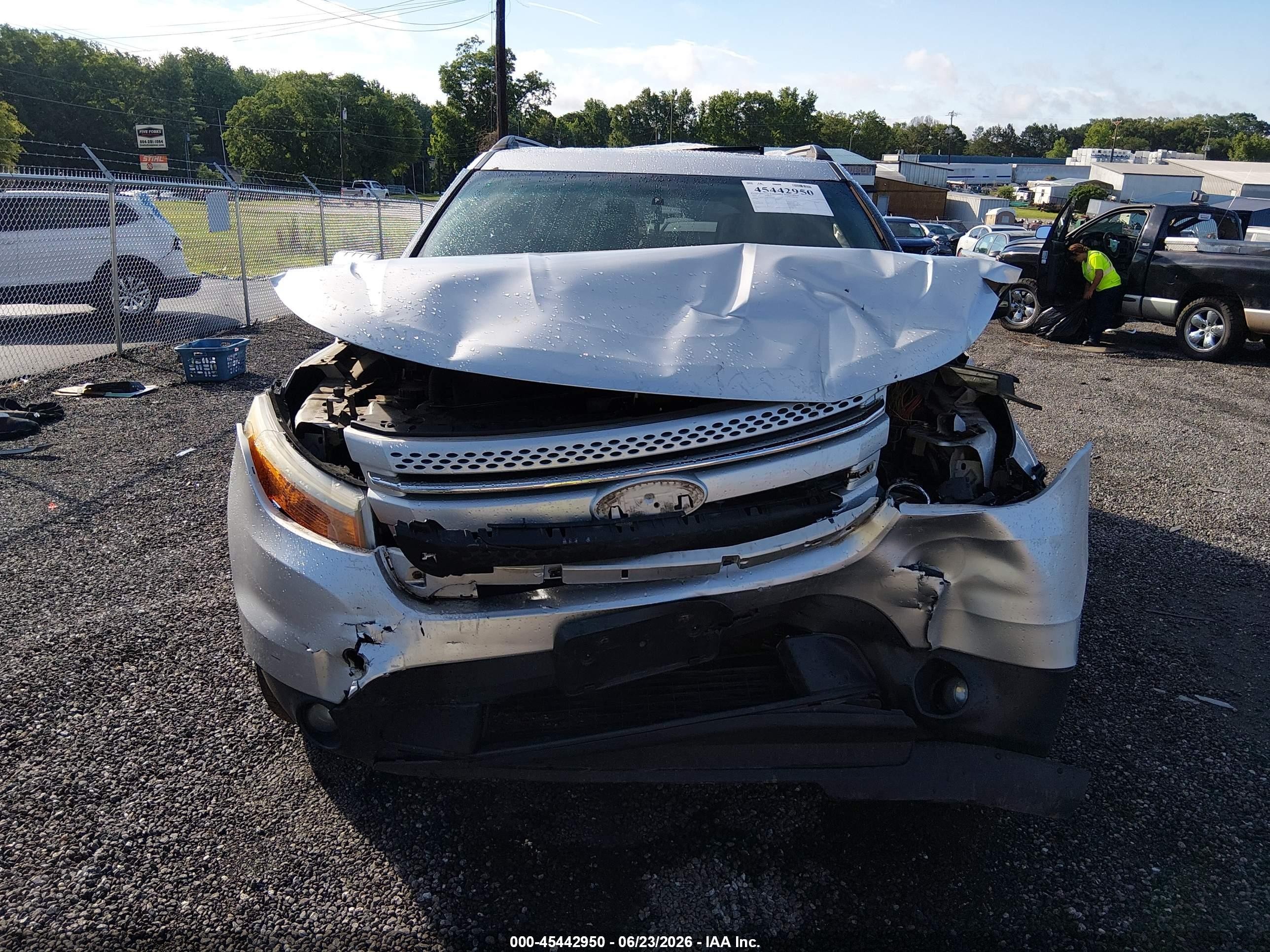 2011 Ford Explorer Limited Silver vin: 1FMHK7F86BGA45484