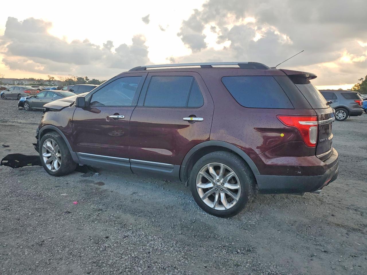 2011 Ford Explorer Limited Burgundy vin: 1FMHK7F87BGA41394