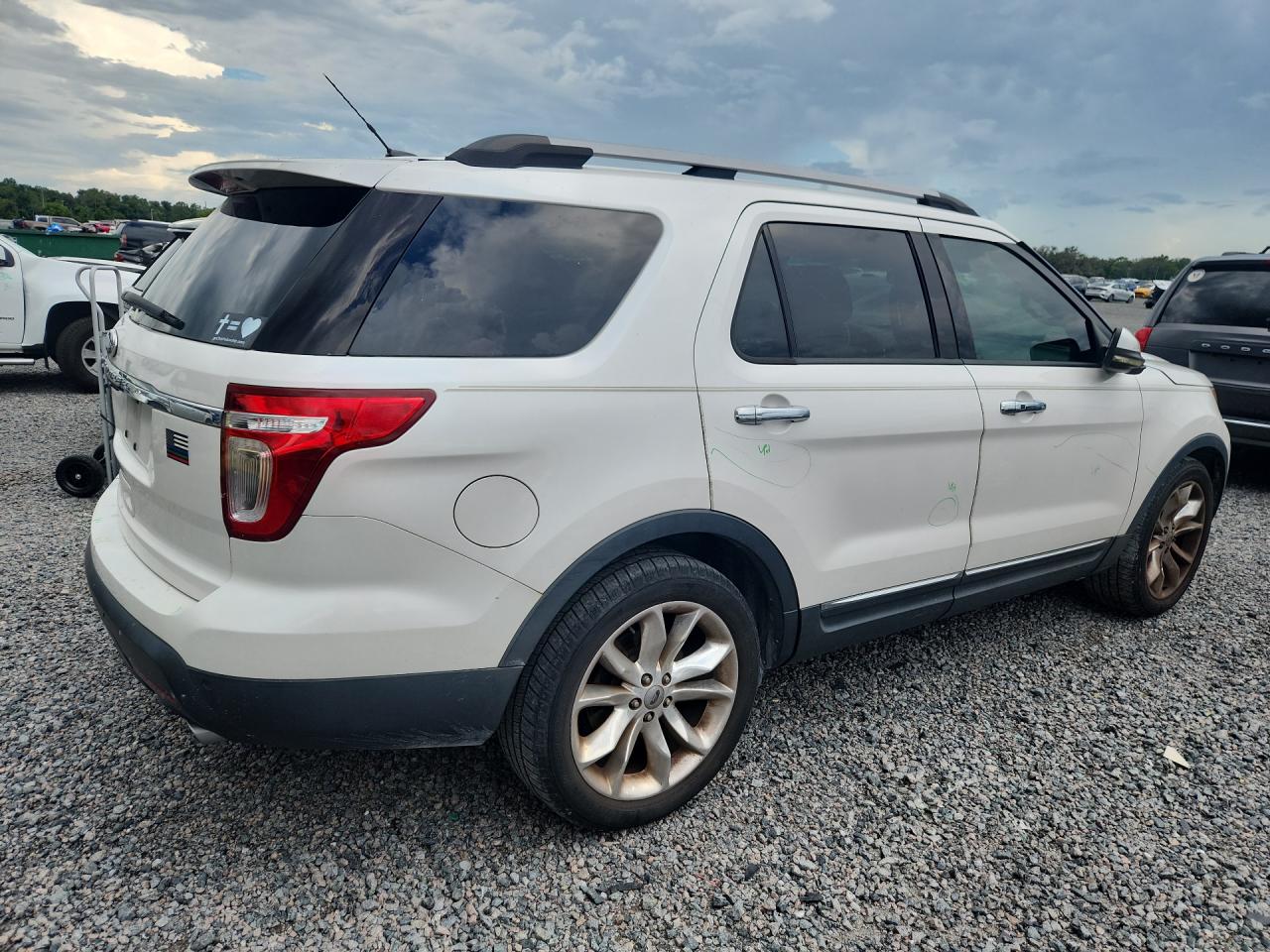 2011 Ford Explorer Limited White vin: 1FMHK7F87BGA88408