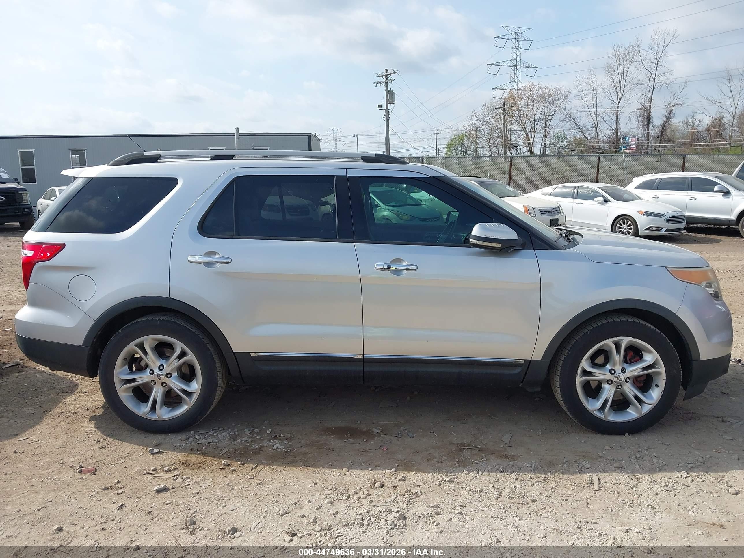 2011 Ford Explorer Limited Silver vin: 1FMHK7F89BGA48282