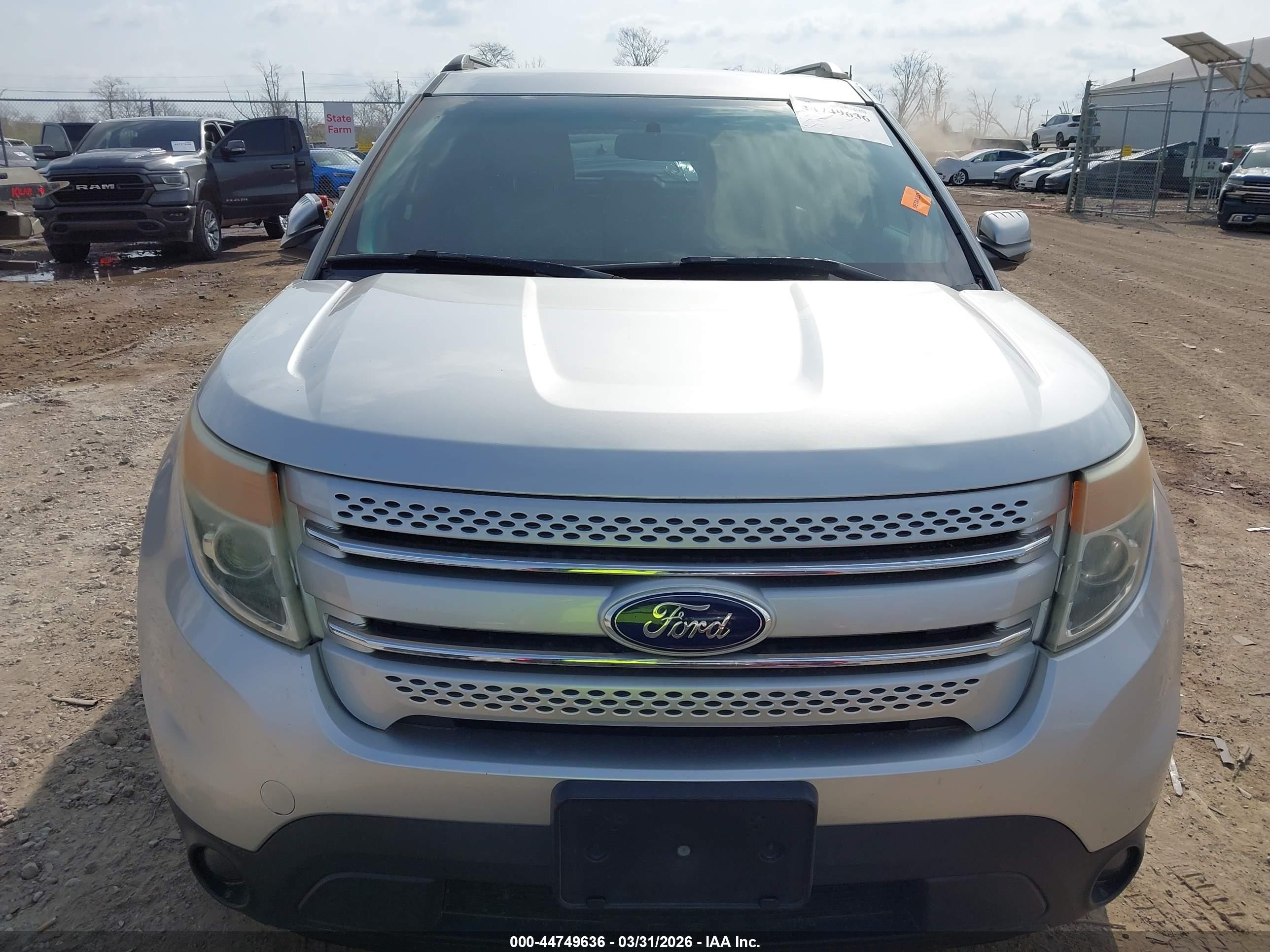 2011 Ford Explorer Limited Silver vin: 1FMHK7F89BGA48282