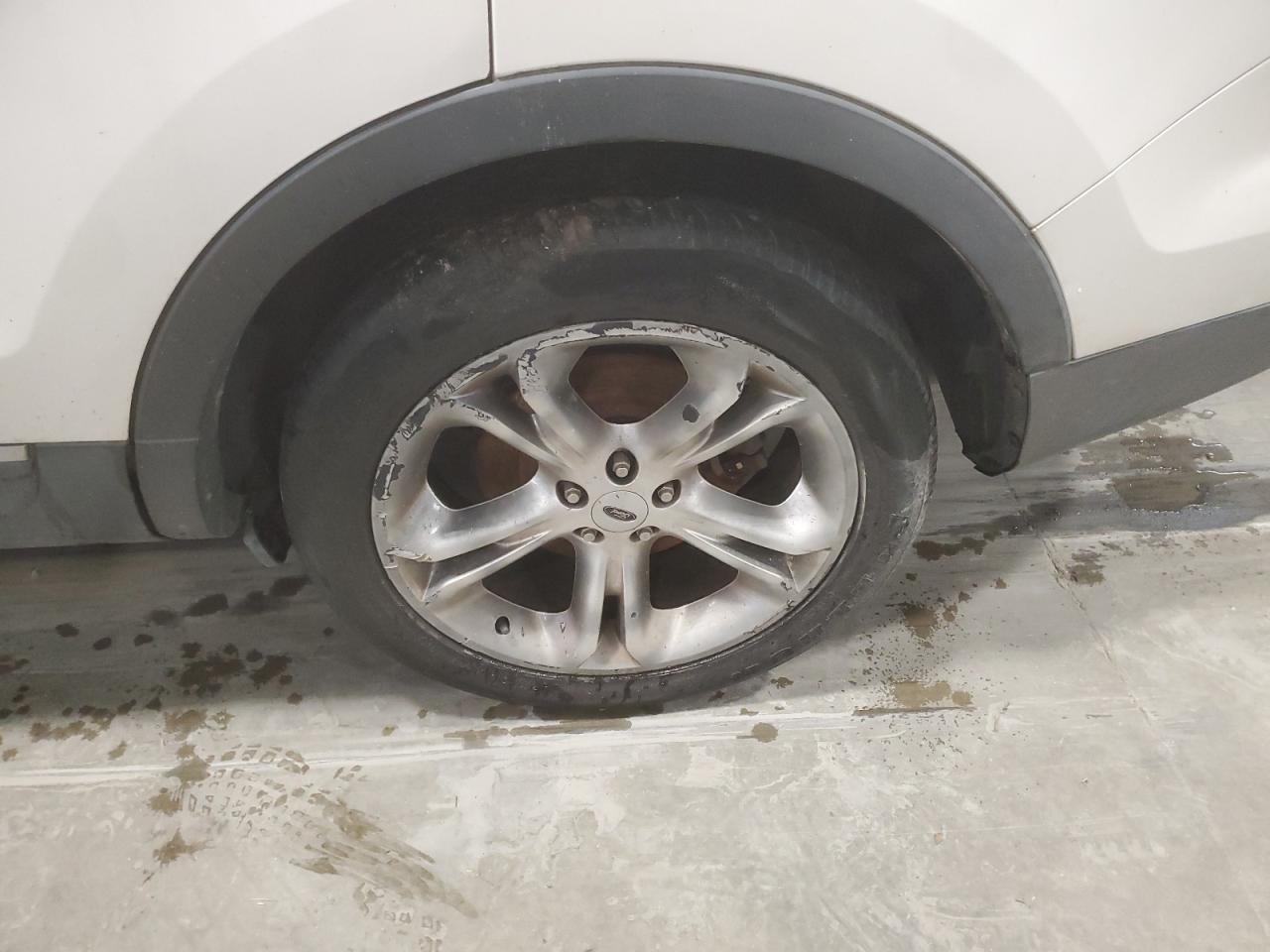 2012 Ford Explorer Limited White vin: 1FMHK7F96CGA03763 Damage: Left Rear Wheel, Curb Rash, > 12 Inches