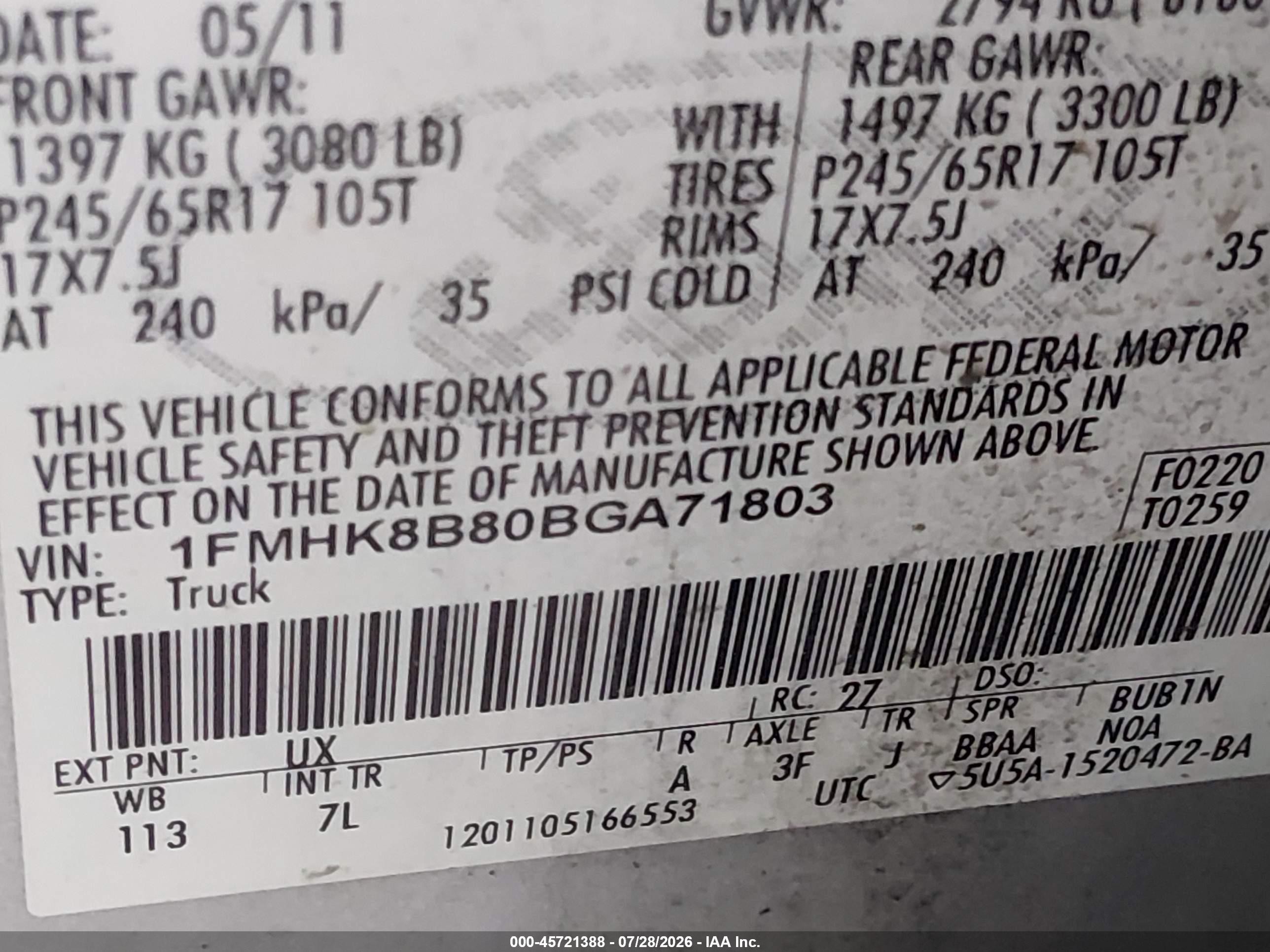 2011 Ford Explorer   Silver vin: 1FMHK8B80BGA71803