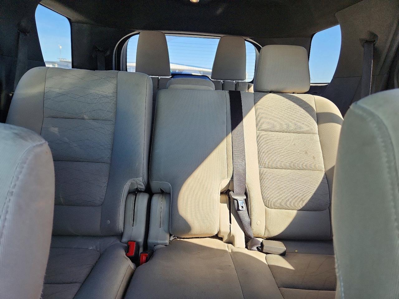 2012 Ford Explorer White vin: 1FMHK8B81CGA60620