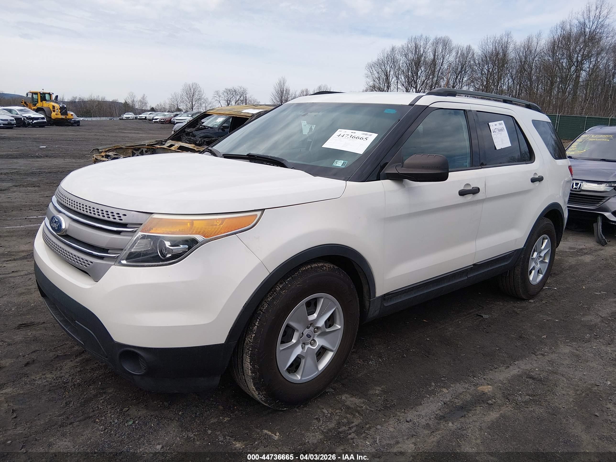 2012 Ford Explorer   Белый vin: 1FMHK8B81CGA84917