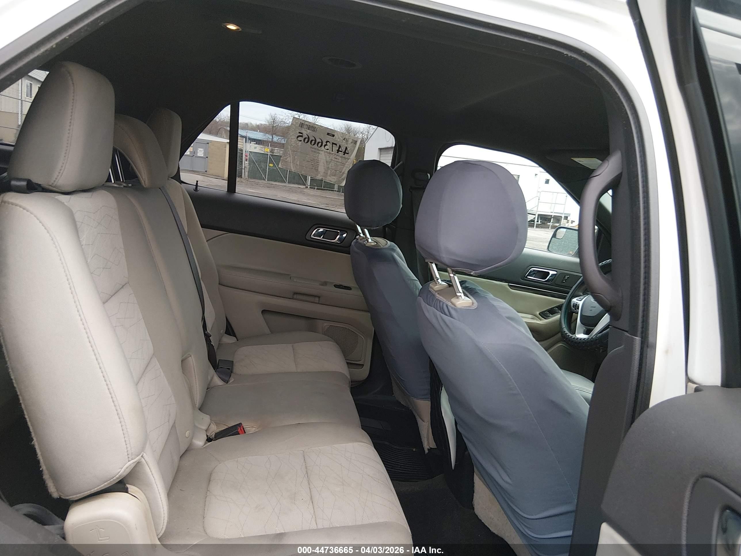 2012 Ford Explorer   Белый vin: 1FMHK8B81CGA84917