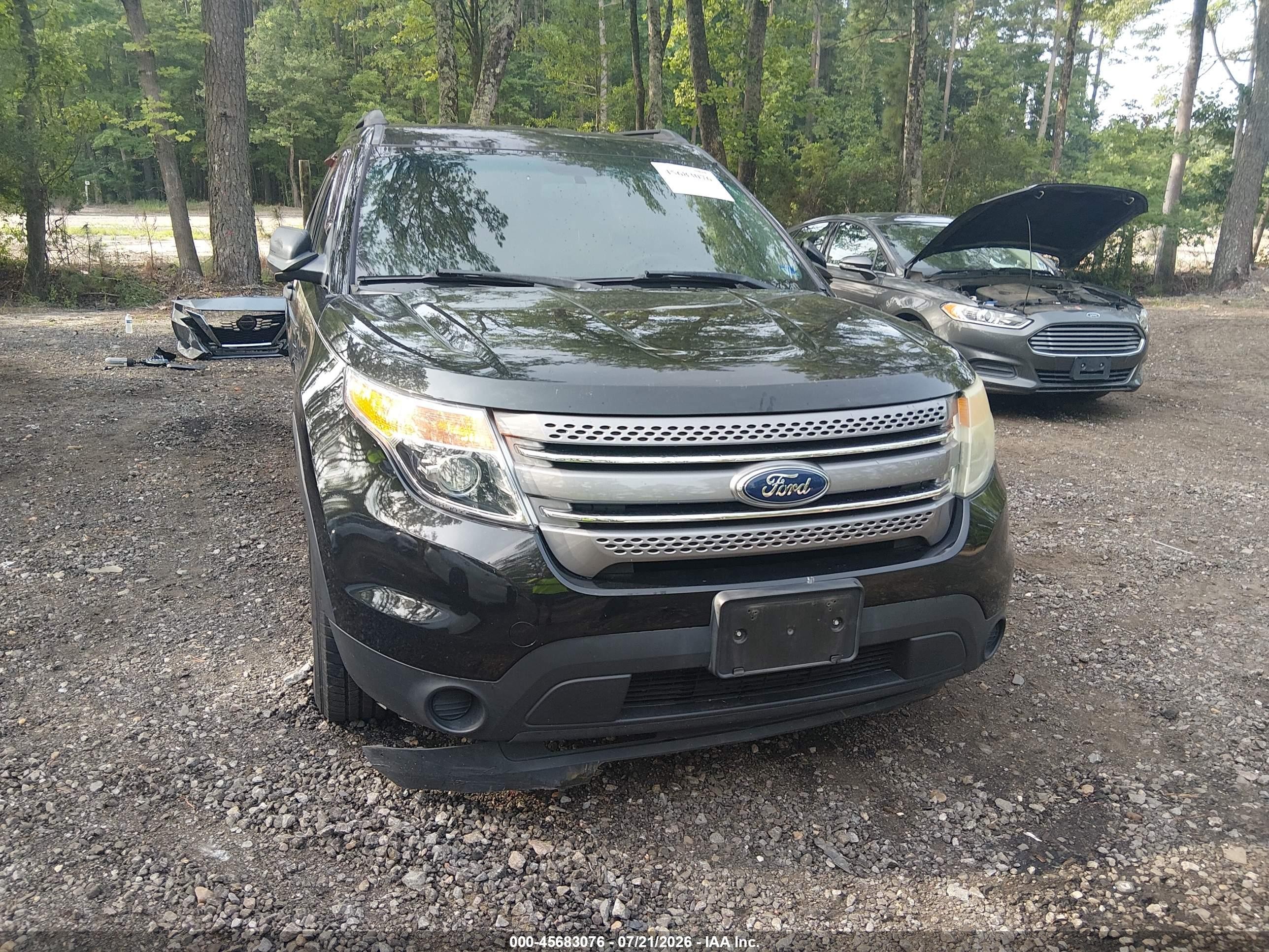 2011 Ford Explorer   Black vin: 1FMHK8B82BGA43842