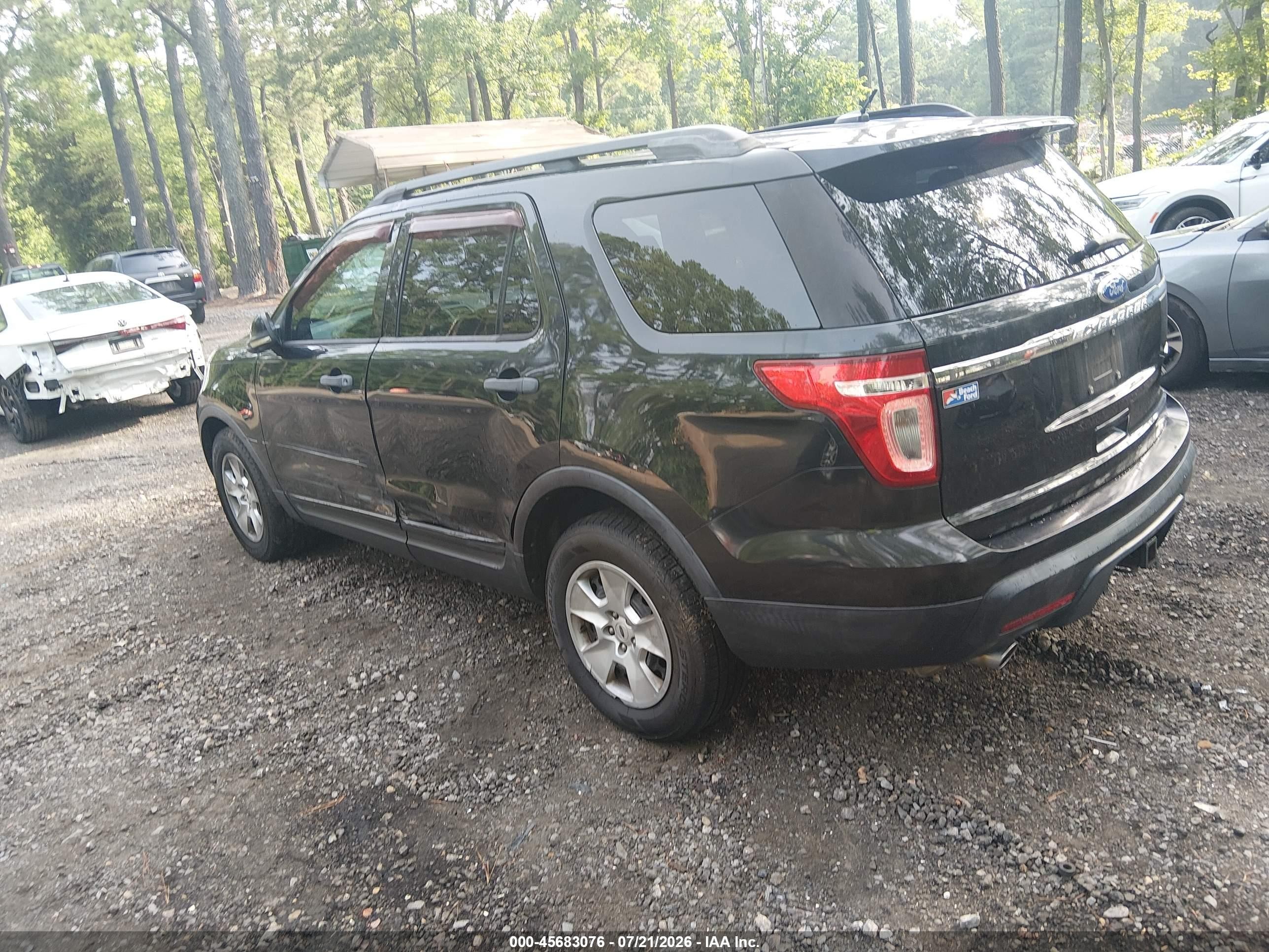 2011 Ford Explorer   Black vin: 1FMHK8B82BGA43842