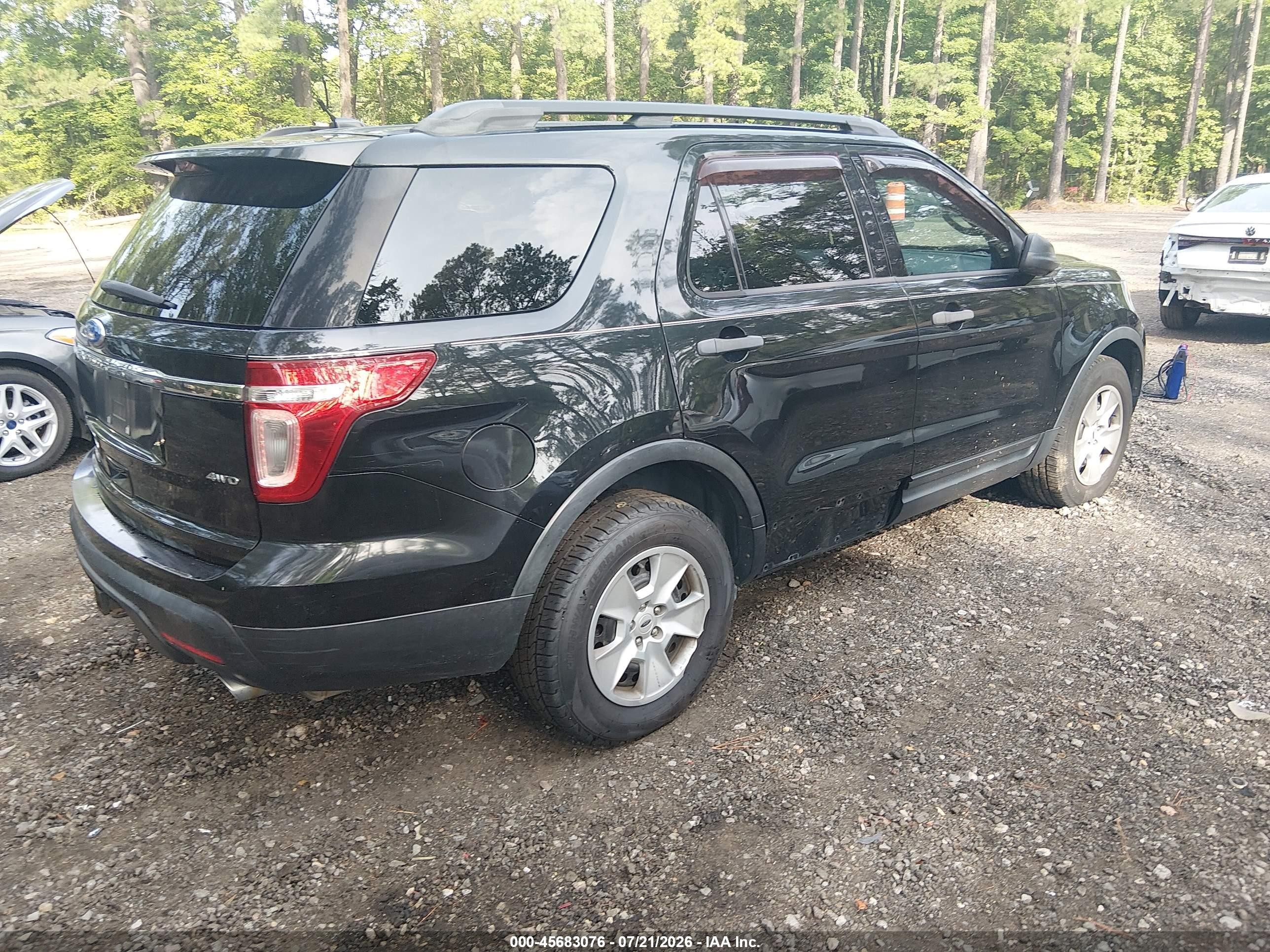 2011 Ford Explorer   Black vin: 1FMHK8B82BGA43842