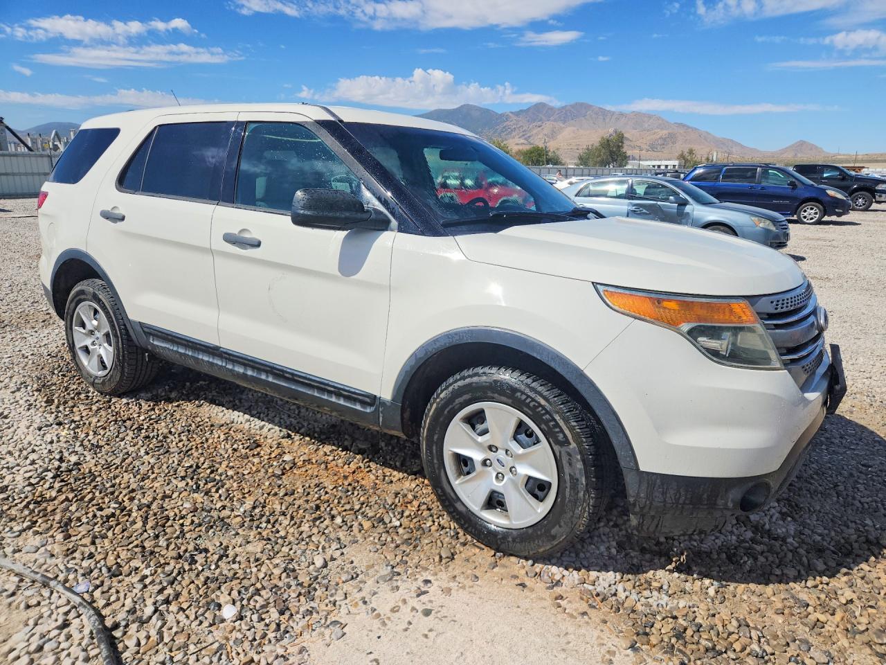 2011 Ford Explorer White vin: 1FMHK8B82BGA54128