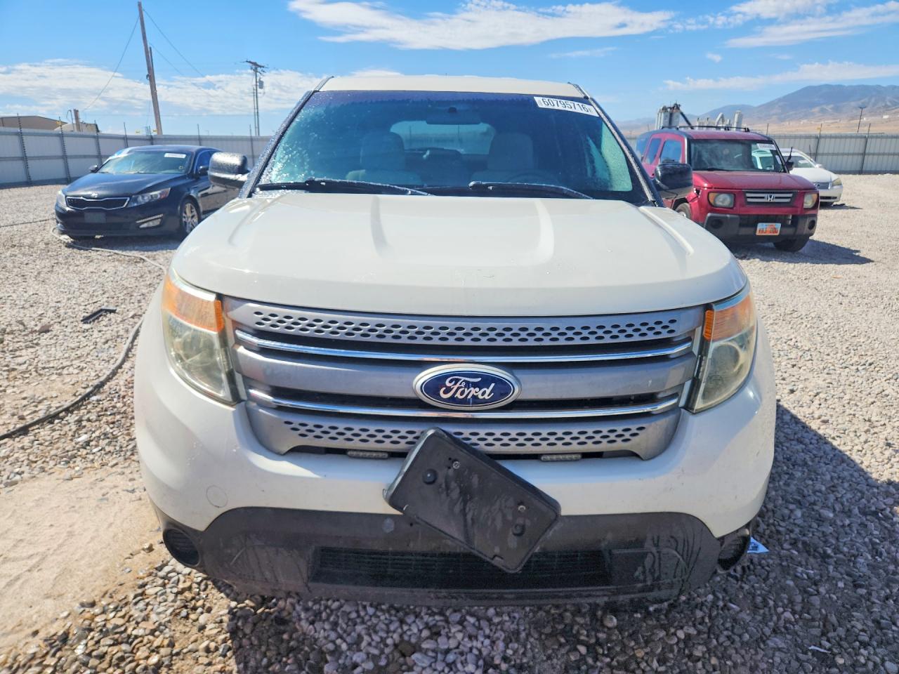2011 Ford Explorer White vin: 1FMHK8B82BGA54128