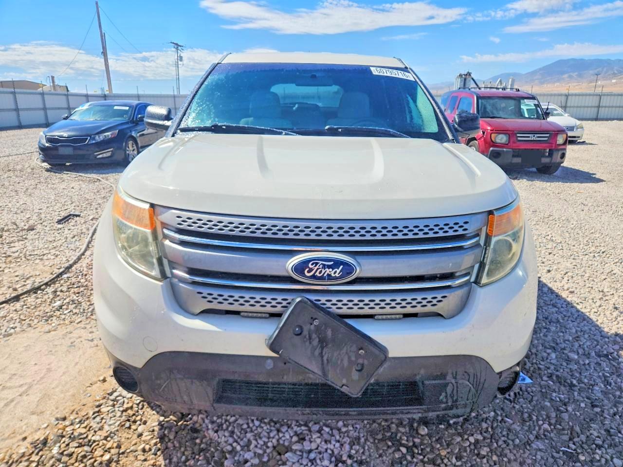 2011 Ford Explorer White vin: 1FMHK8B82BGA54128
