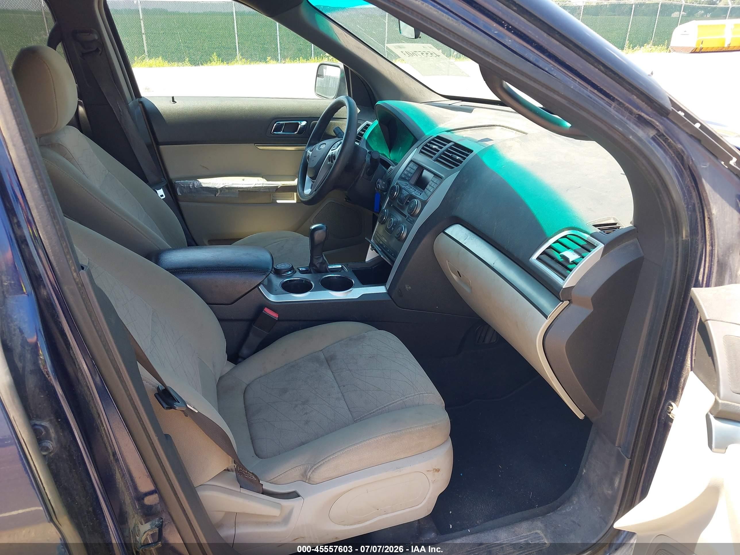 2011 Ford Explorer   Blue vin: 1FMHK8B82BGA62021