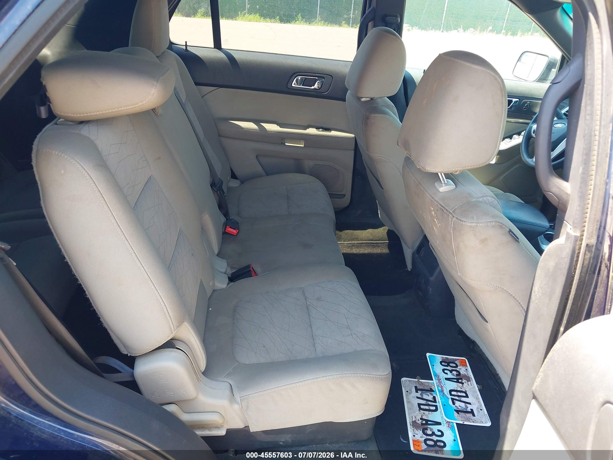 2011 Ford Explorer   Blue vin: 1FMHK8B82BGA62021