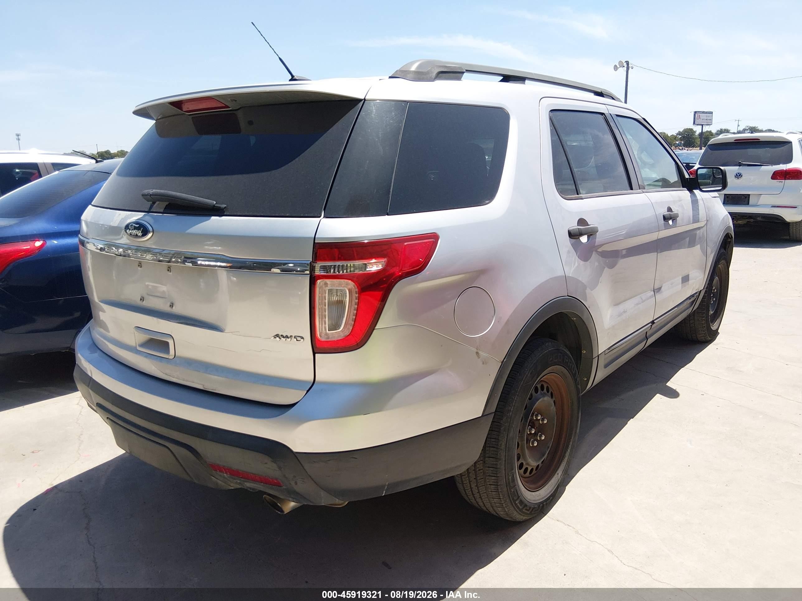 2011 Ford Explorer   Gray vin: 1FMHK8B82BGA73777