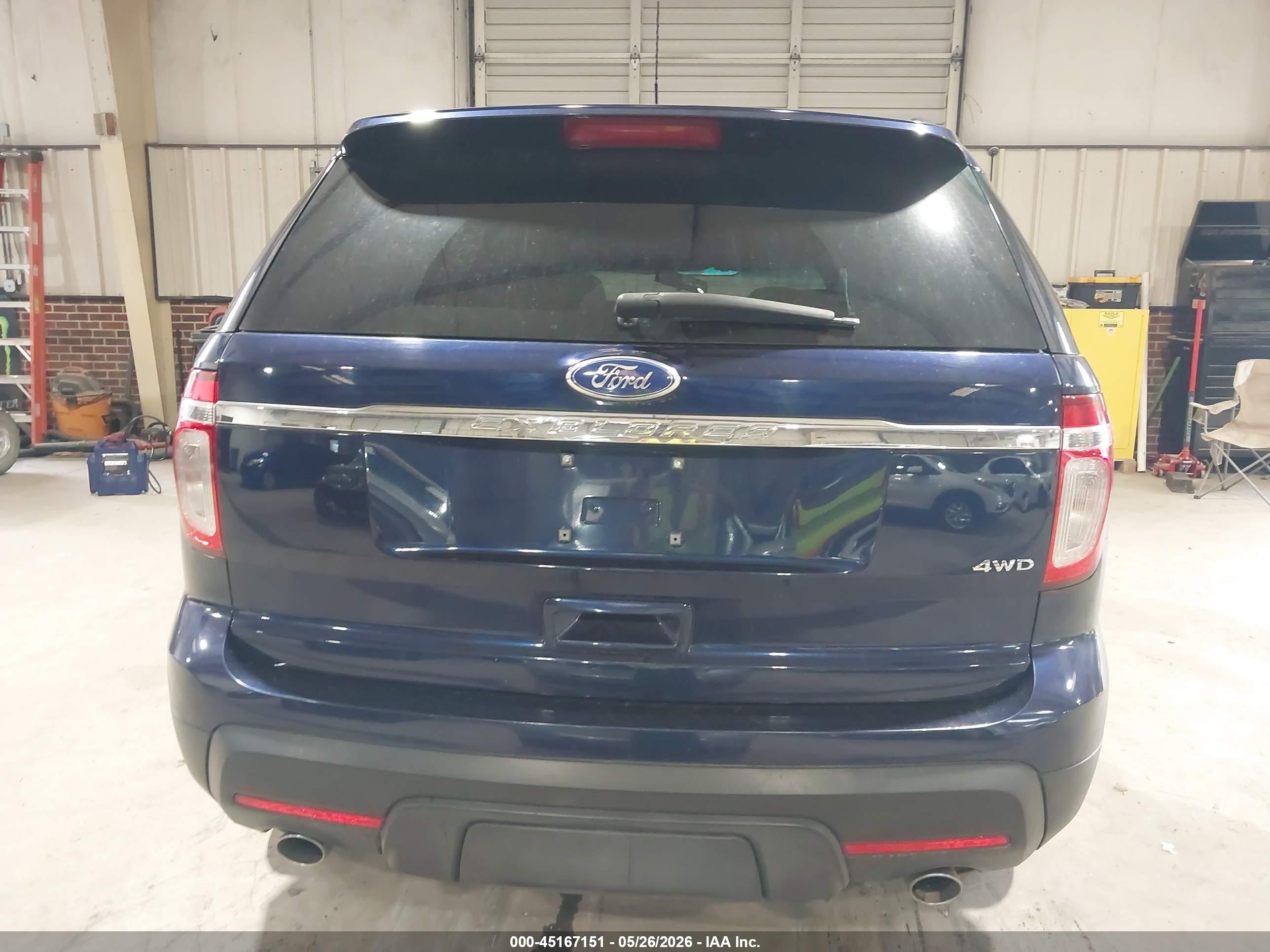 2011 Ford Explorer   Синий vin: 1FMHK8B86BGA47408
