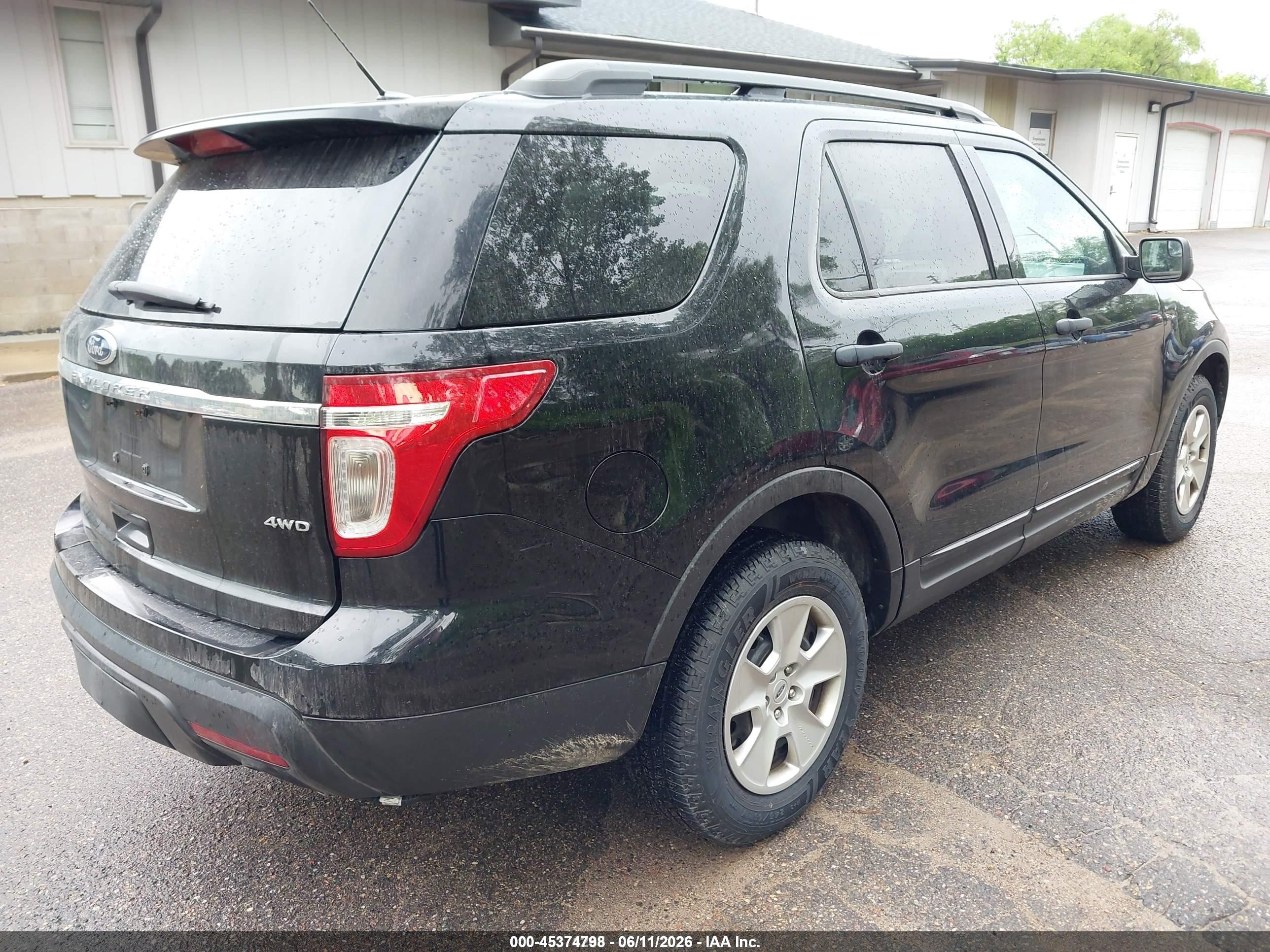 2012 Ford Explorer   Black vin: 1FMHK8B8XCGA21444