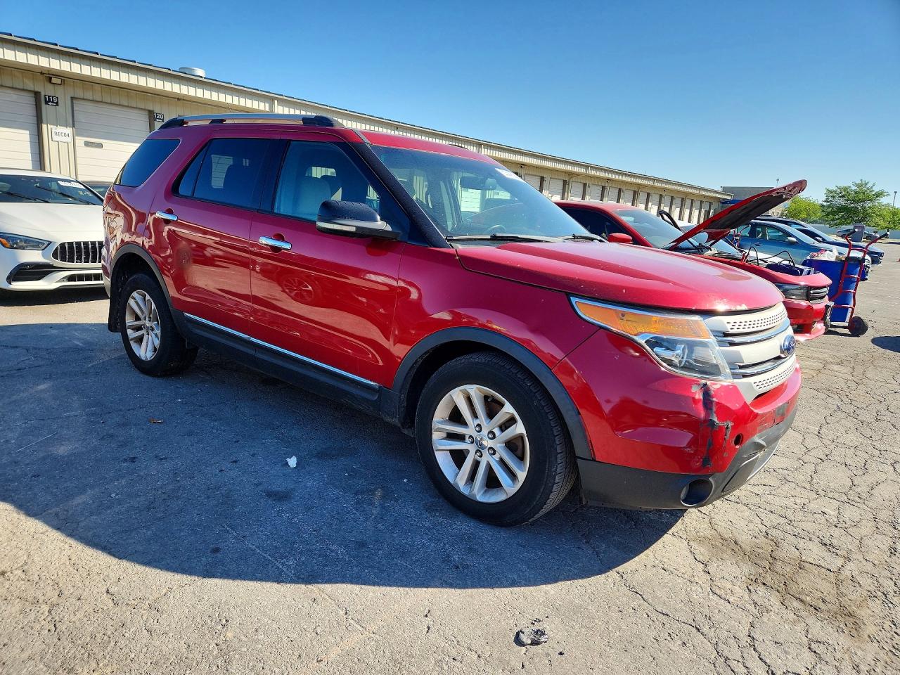 2011 Ford Explorer Xlt Red vin: 1FMHK8D80BGA00453