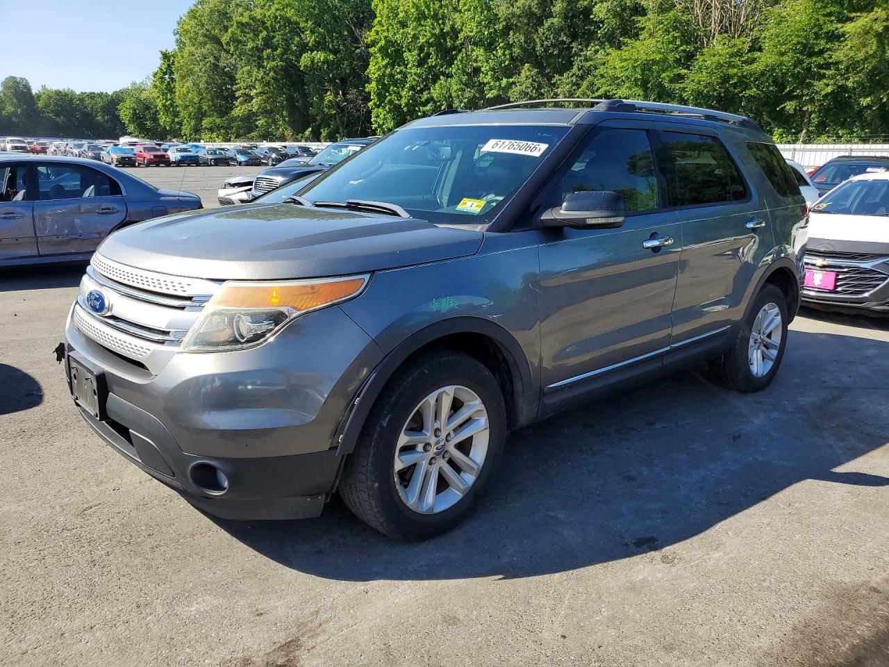 2011 Ford Explorer Xlt Gray vin: 1FMHK8D80BGA13736
