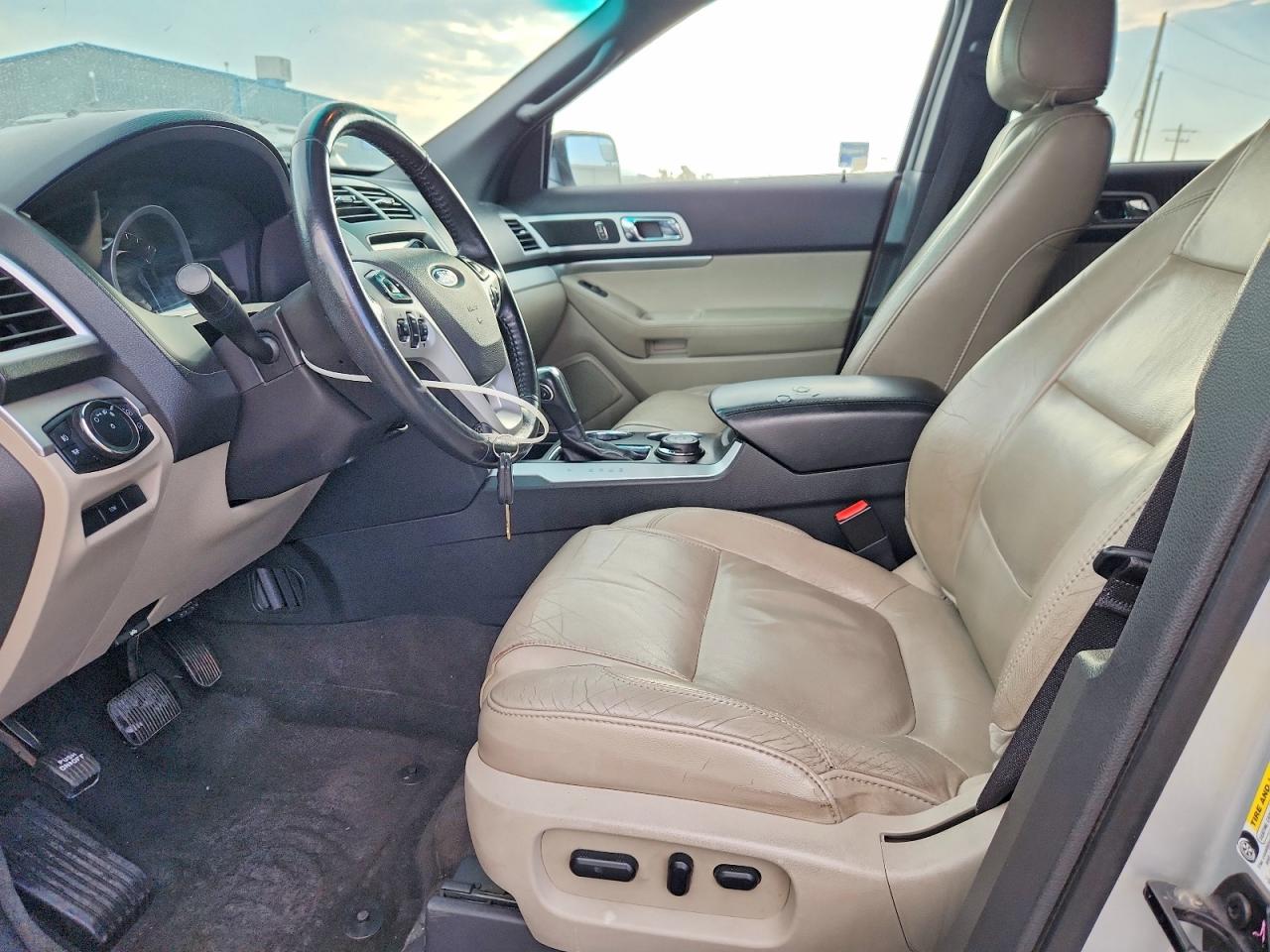 2011 Ford Explorer Xlt Silver vin: 1FMHK8D80BGA27622