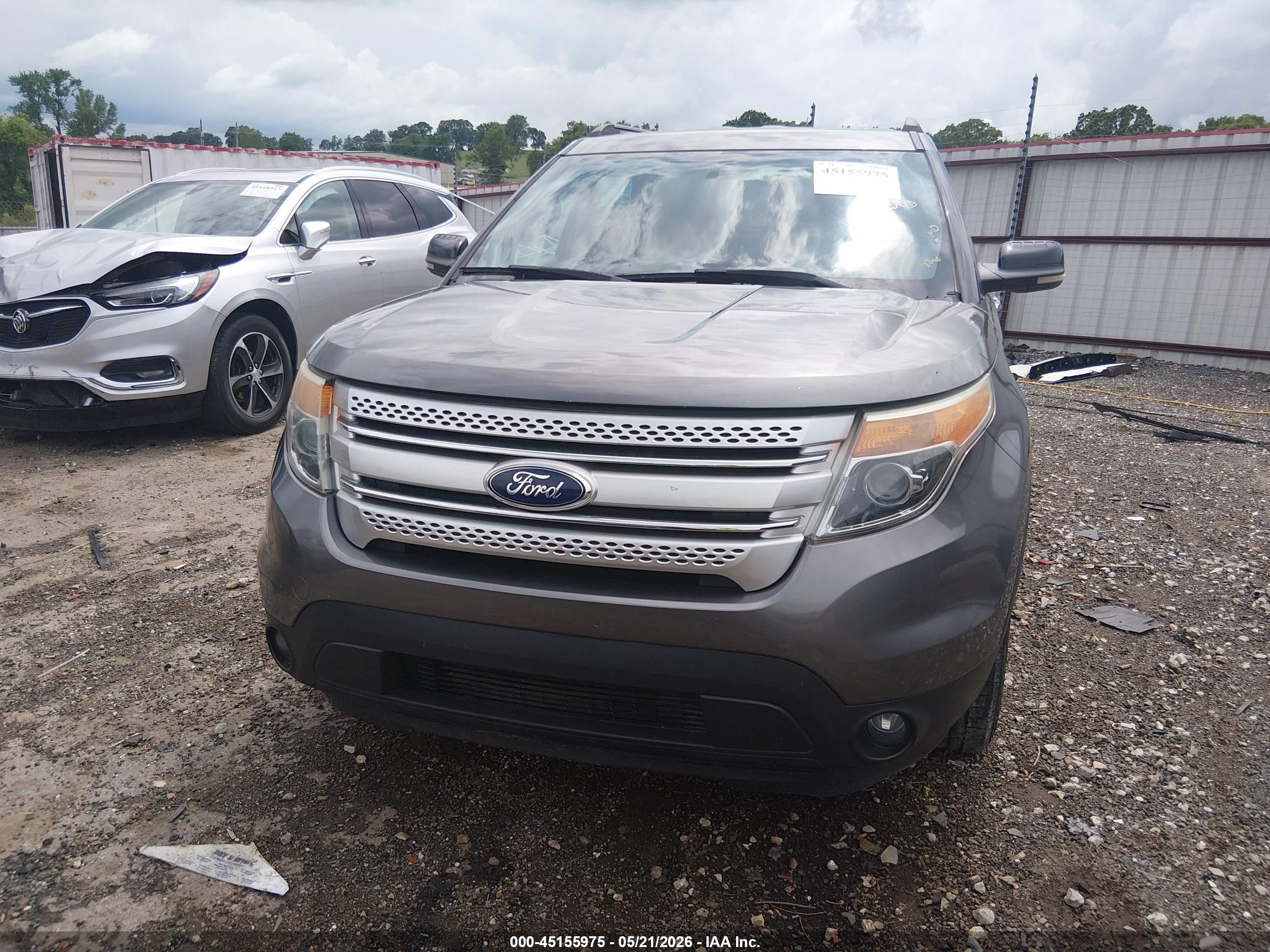 2011 Ford Explorer Xlt Серый vin: 1FMHK8D80BGA41259
