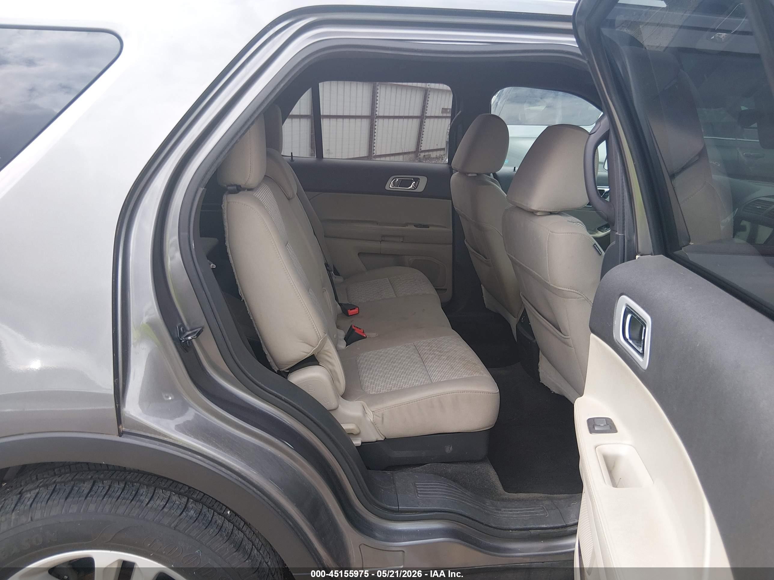 2011 Ford Explorer Xlt Серый vin: 1FMHK8D80BGA41259