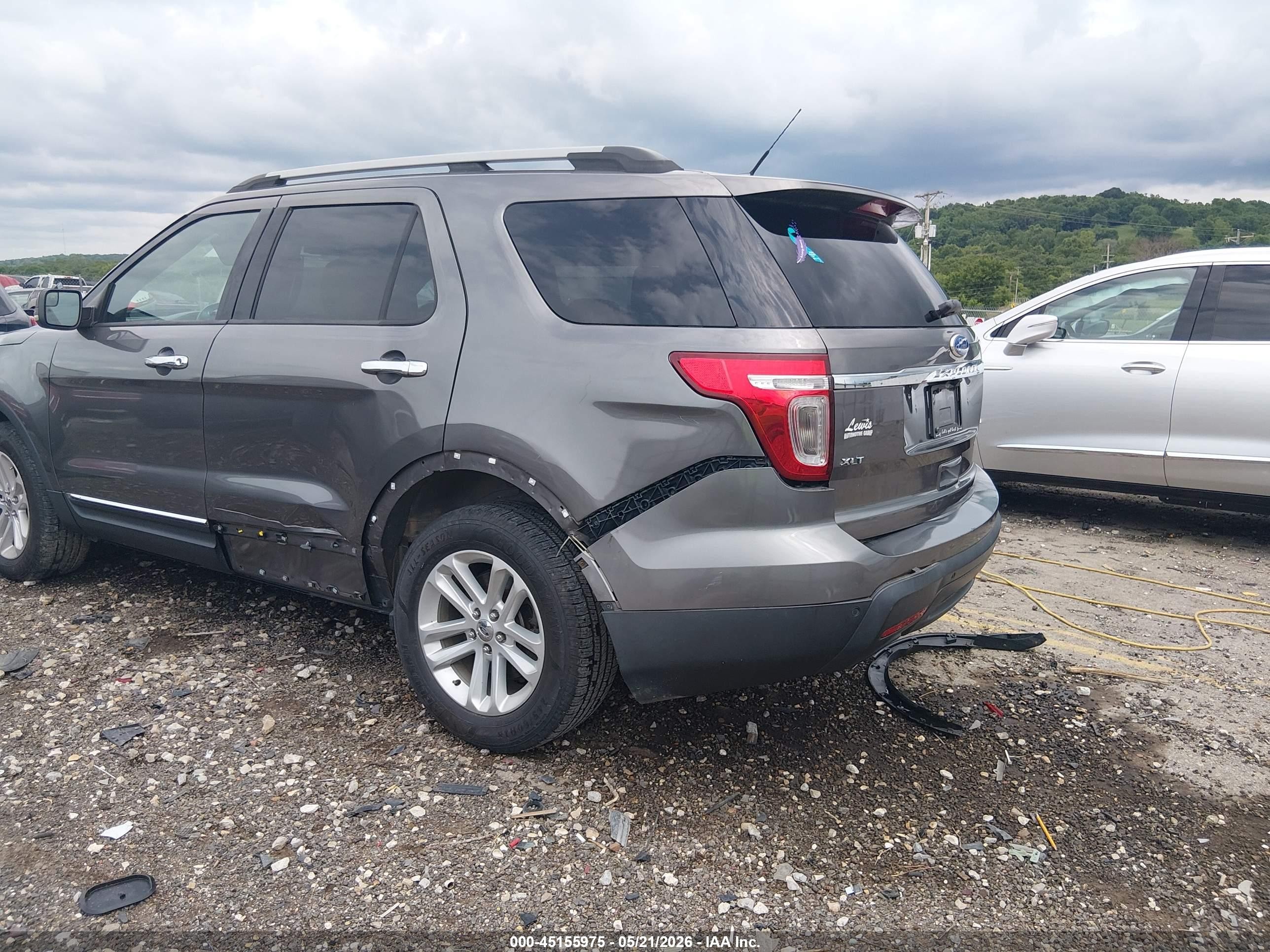 2011 Ford Explorer Xlt Серый vin: 1FMHK8D80BGA41259