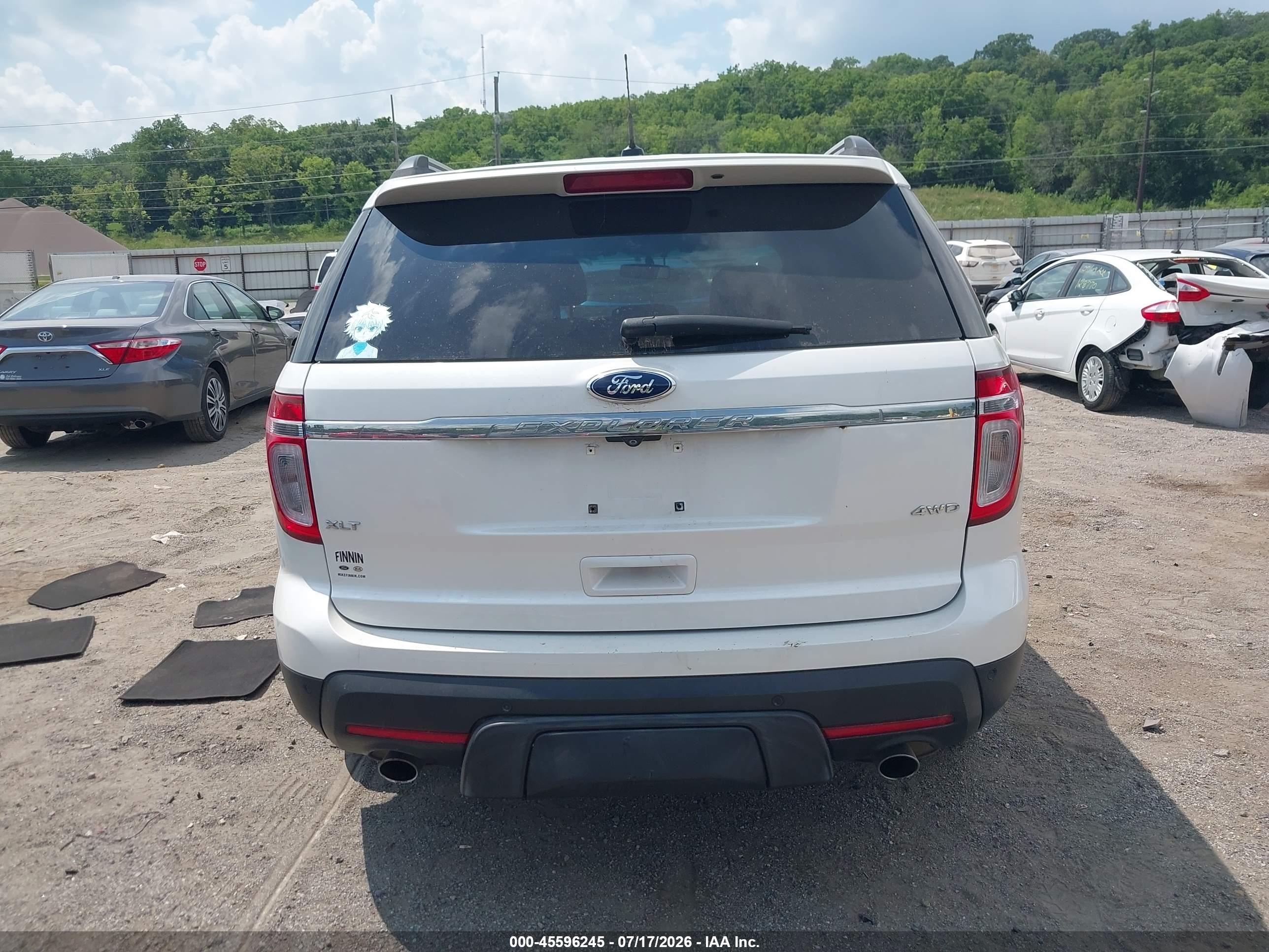 2011 Ford Explorer Xlt White vin: 1FMHK8D80BGA86797