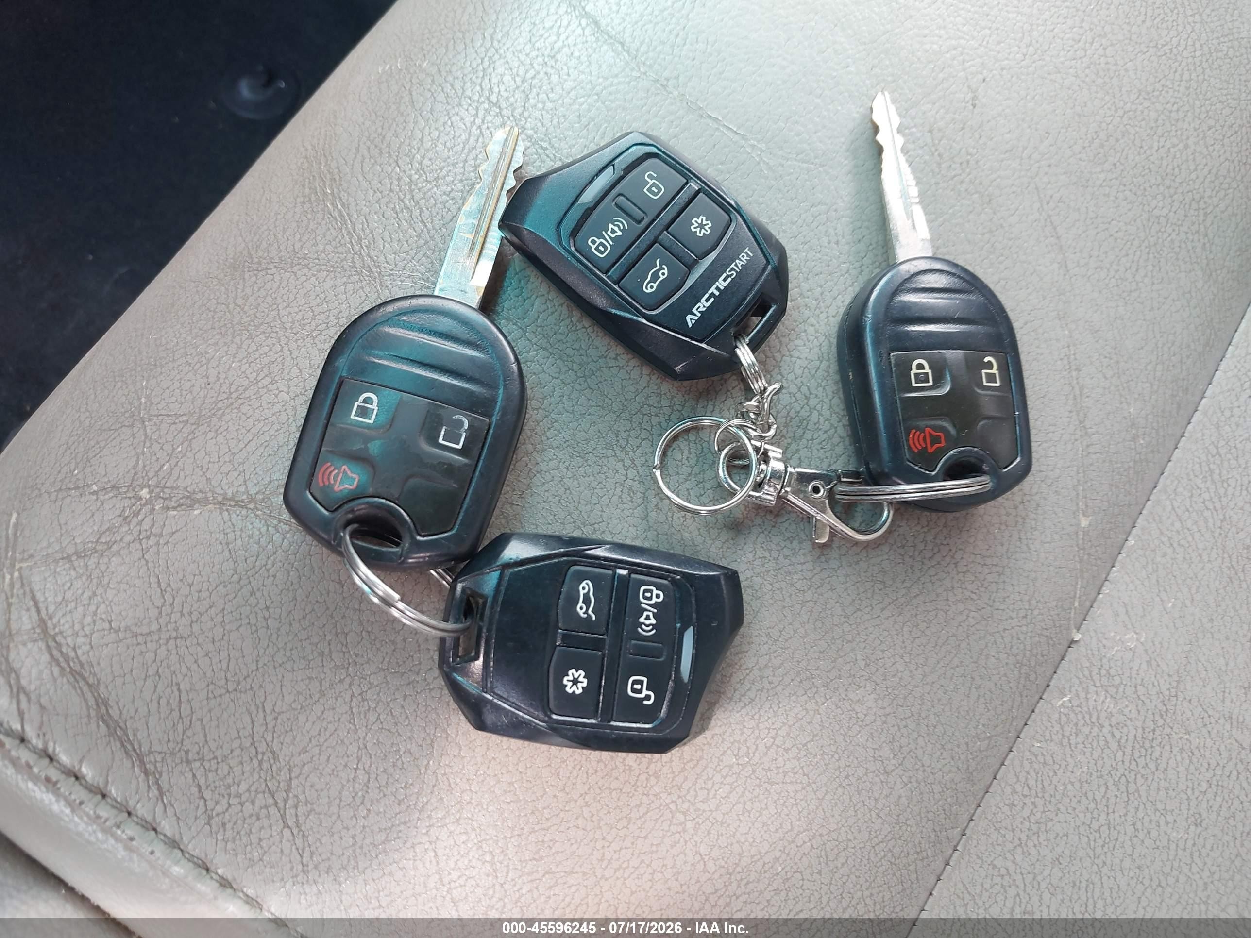 2011 Ford Explorer Xlt White vin: 1FMHK8D80BGA86797