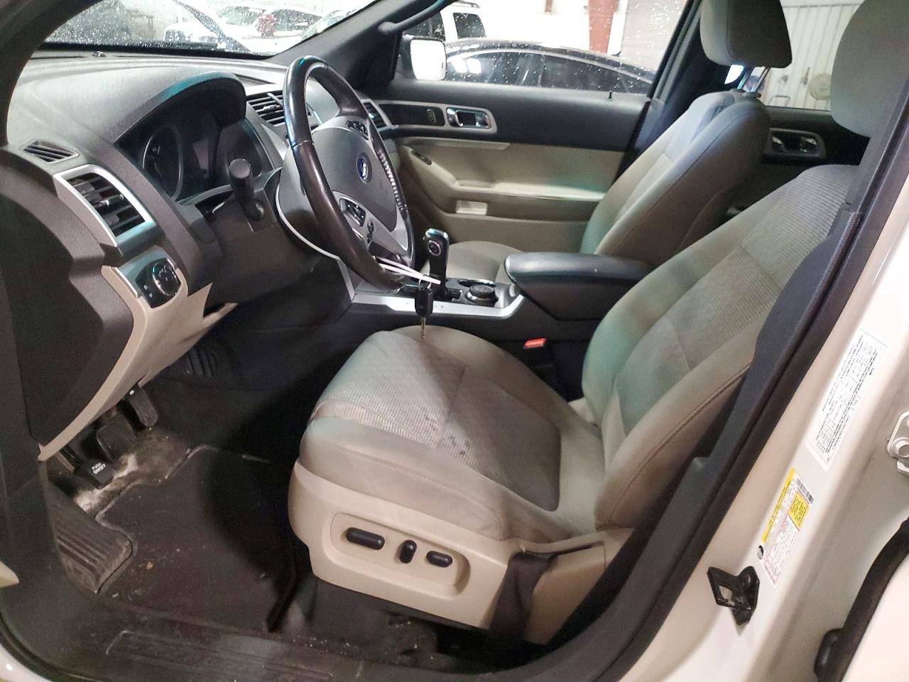 2012 Ford Explorer Xlt White vin: 1FMHK8D80CGA05847