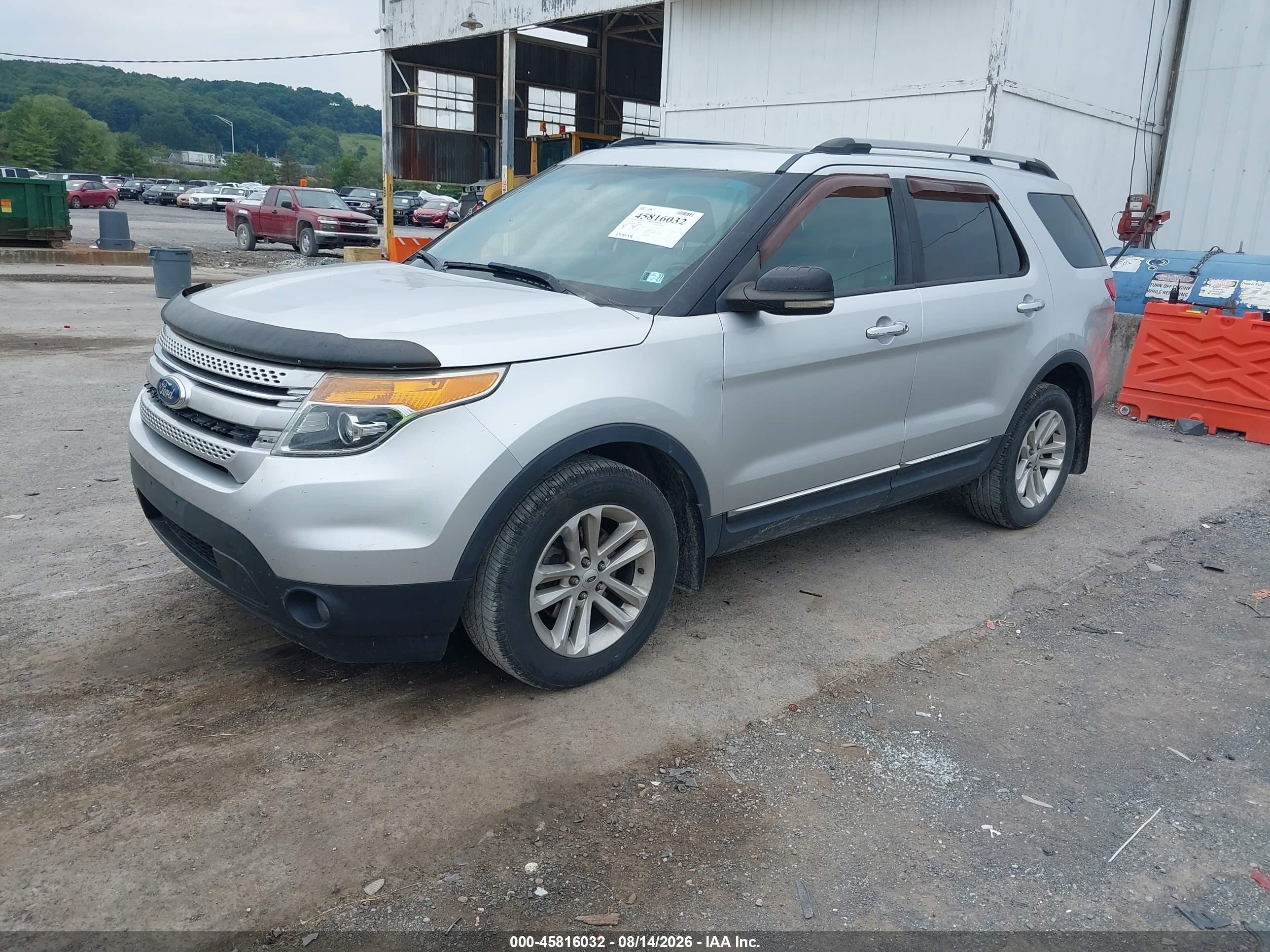 2012 Ford Explorer Xlt Silver vin: 1FMHK8D80CGA07081