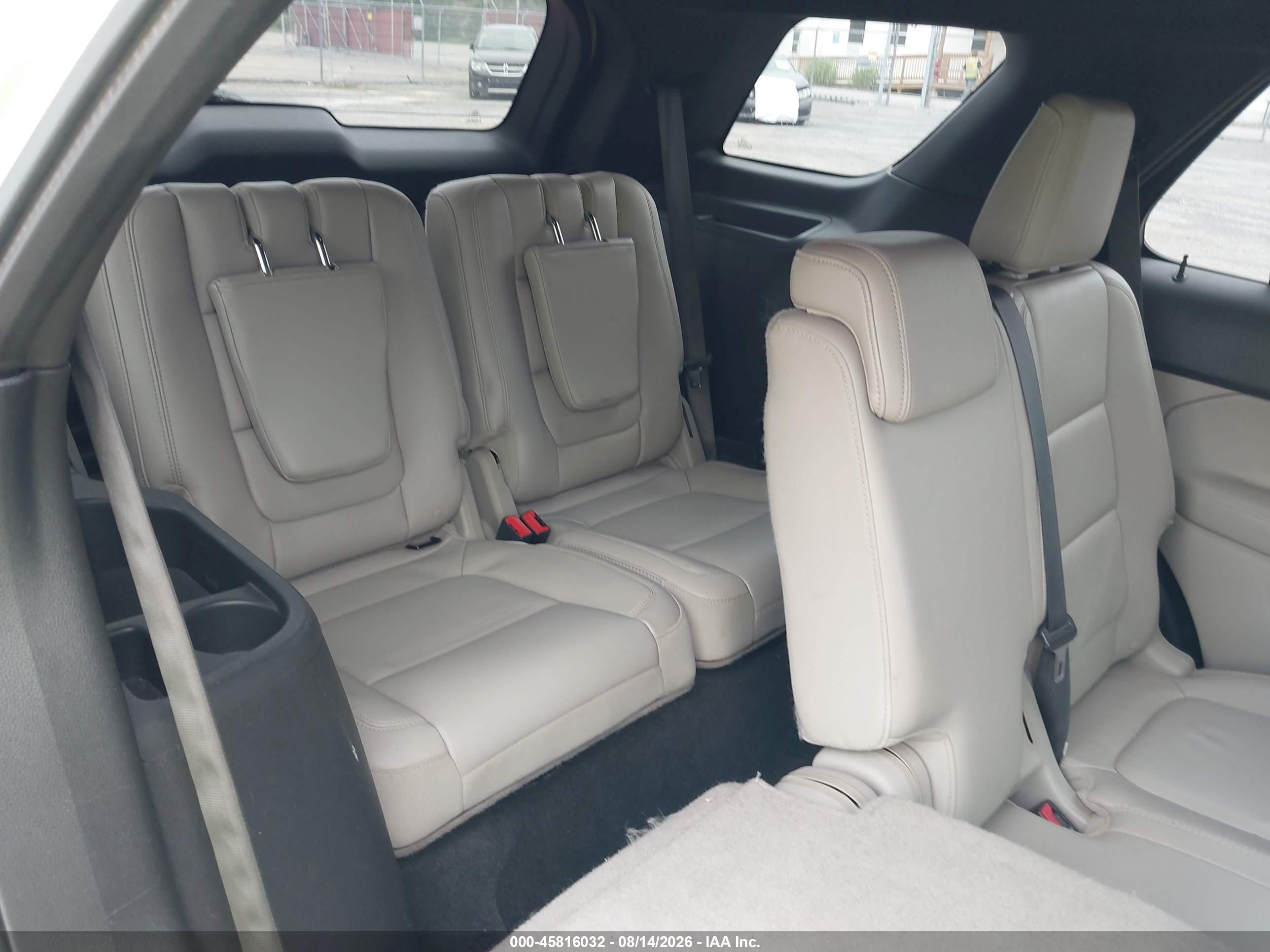 2012 Ford Explorer Xlt Silver vin: 1FMHK8D80CGA07081