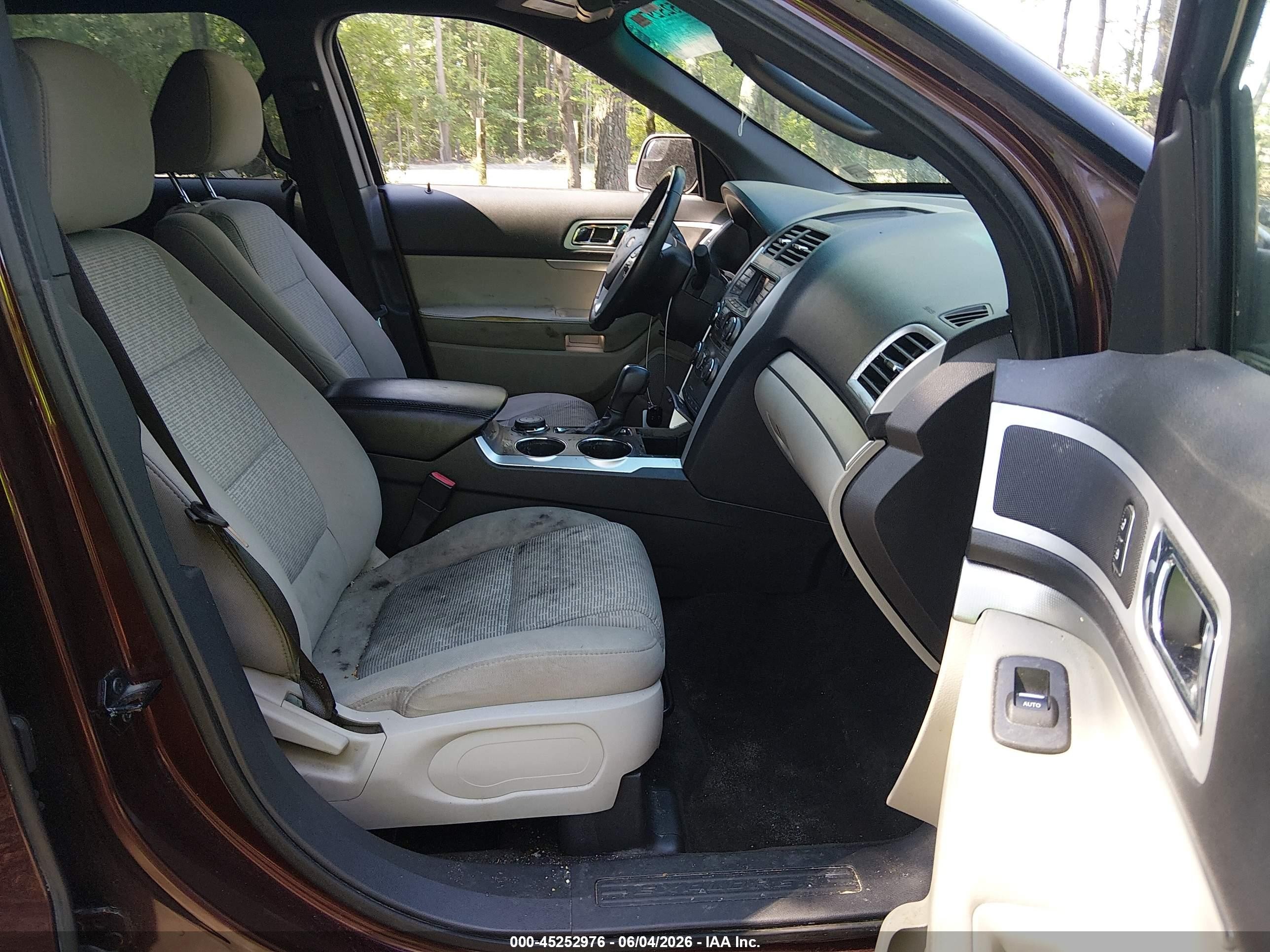 2012 Ford Explorer Xlt Burgundy vin: 1FMHK8D80CGA39335