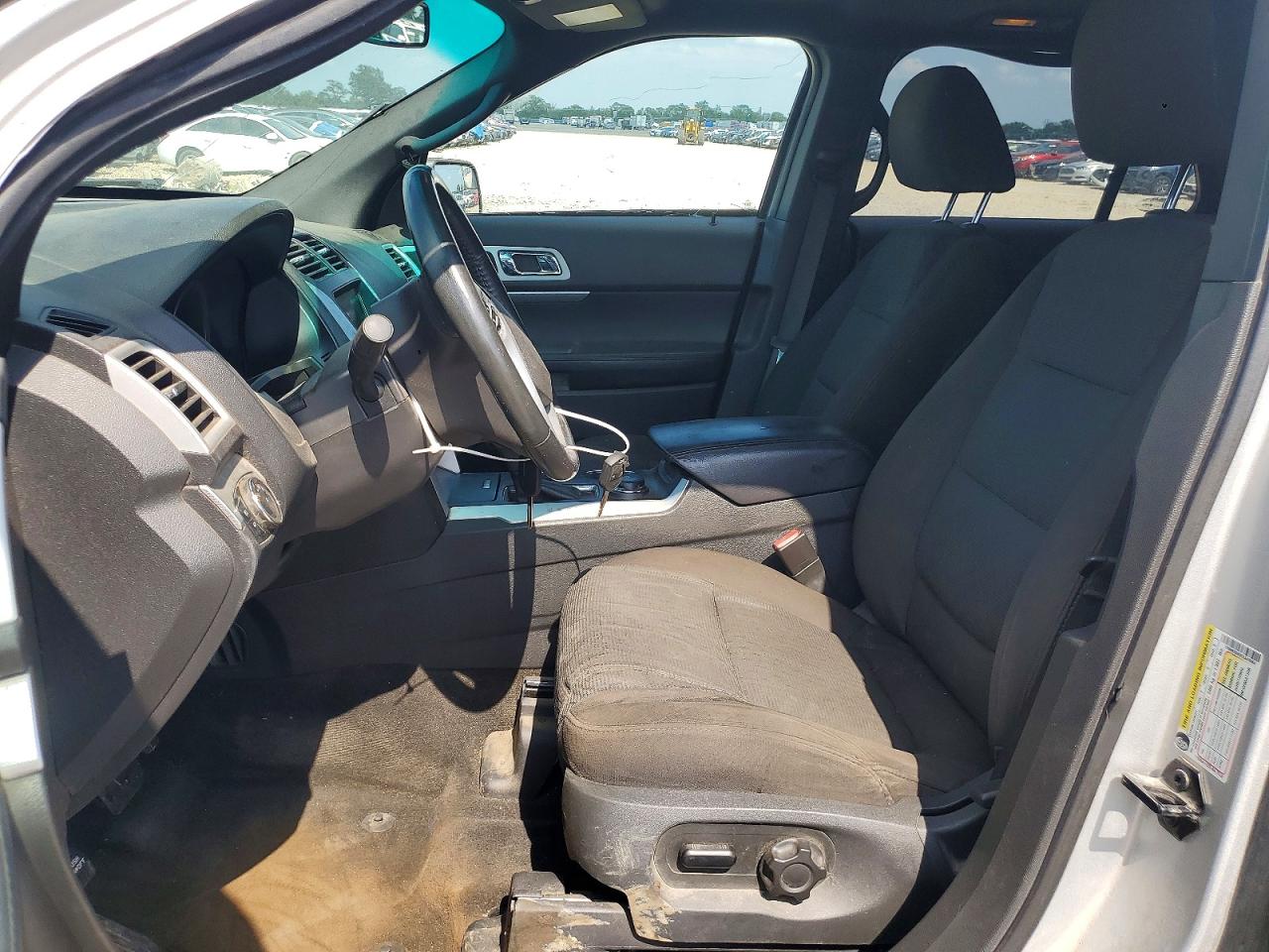 2012 Ford Explorer Xlt Silver vin: 1FMHK8D80CGA40064
