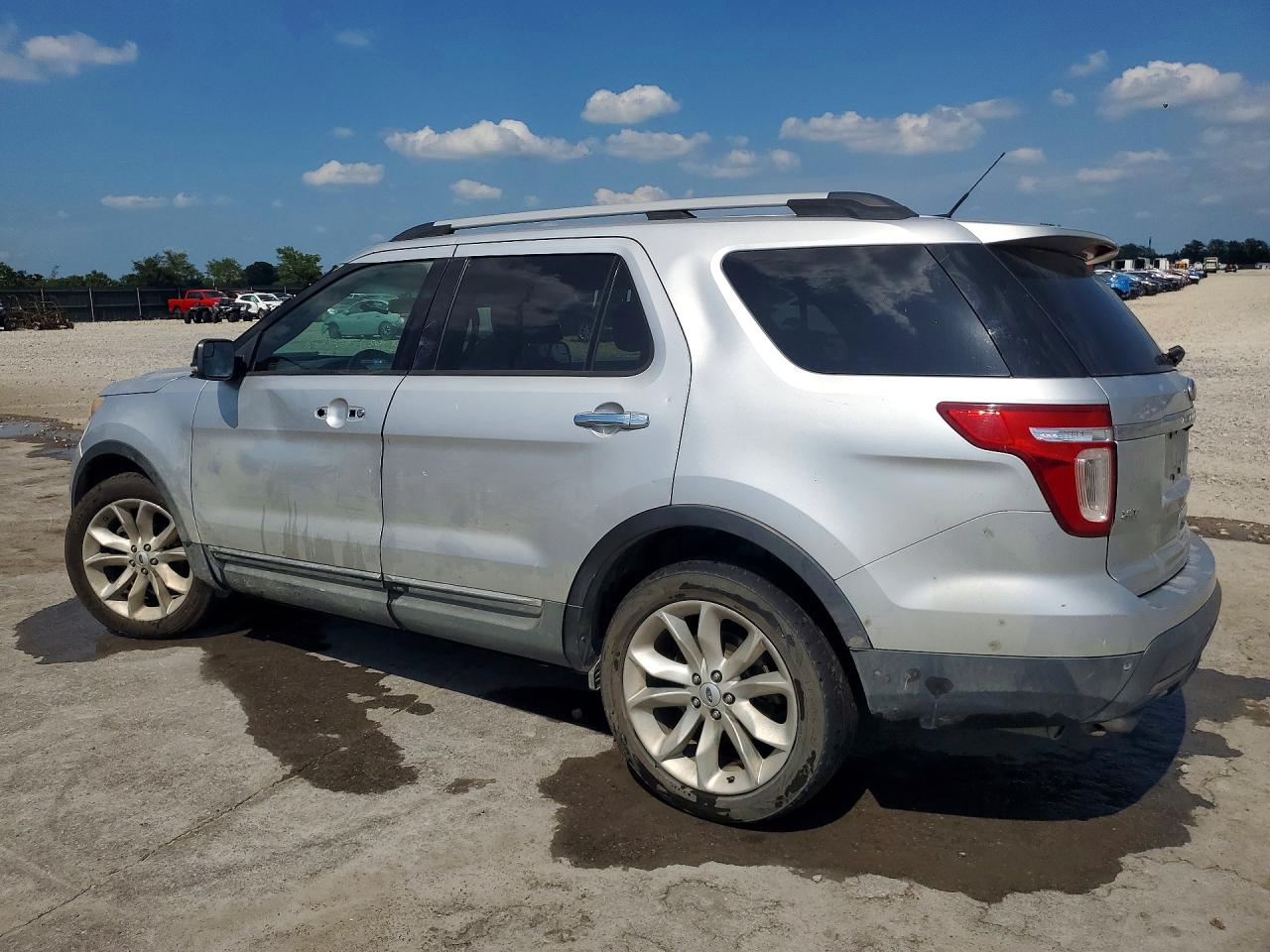 2012 Ford Explorer Xlt Silver vin: 1FMHK8D80CGA40064