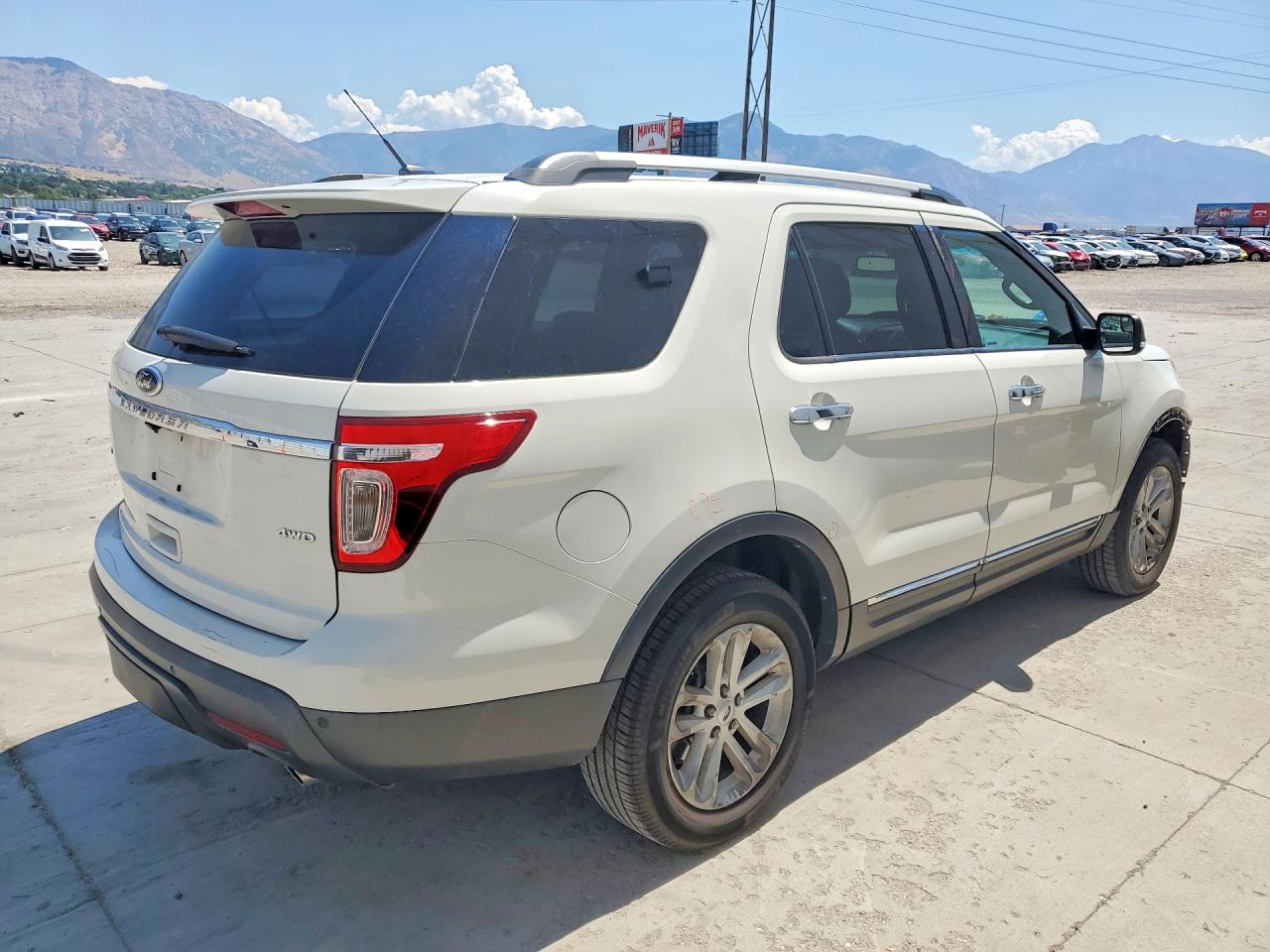 2012 Ford Explorer Xlt Белый vin: 1FMHK8D80CGA83643