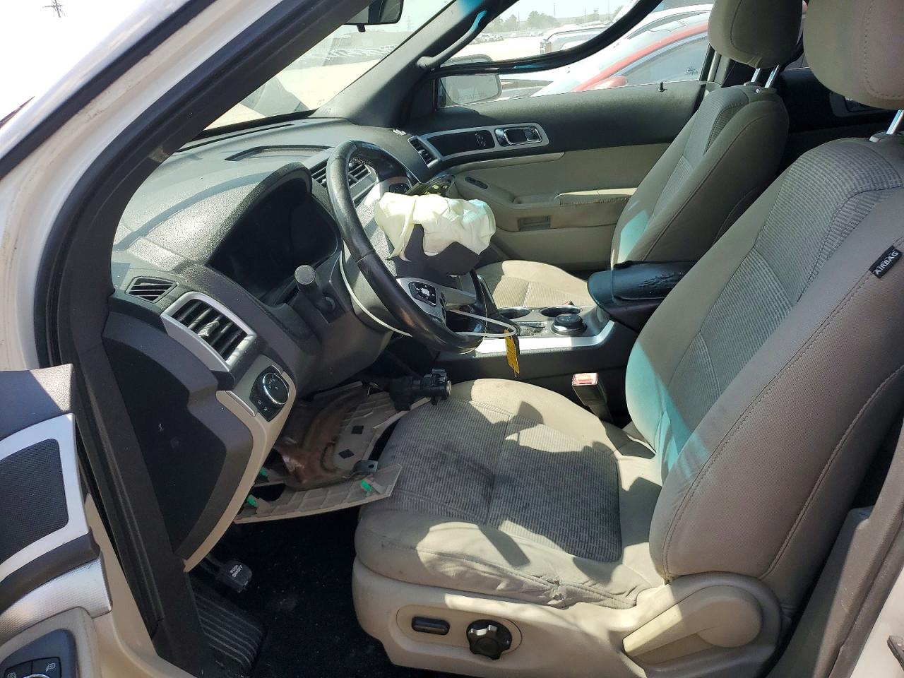 2012 Ford Explorer Xlt White vin: 1FMHK8D80CGA85389