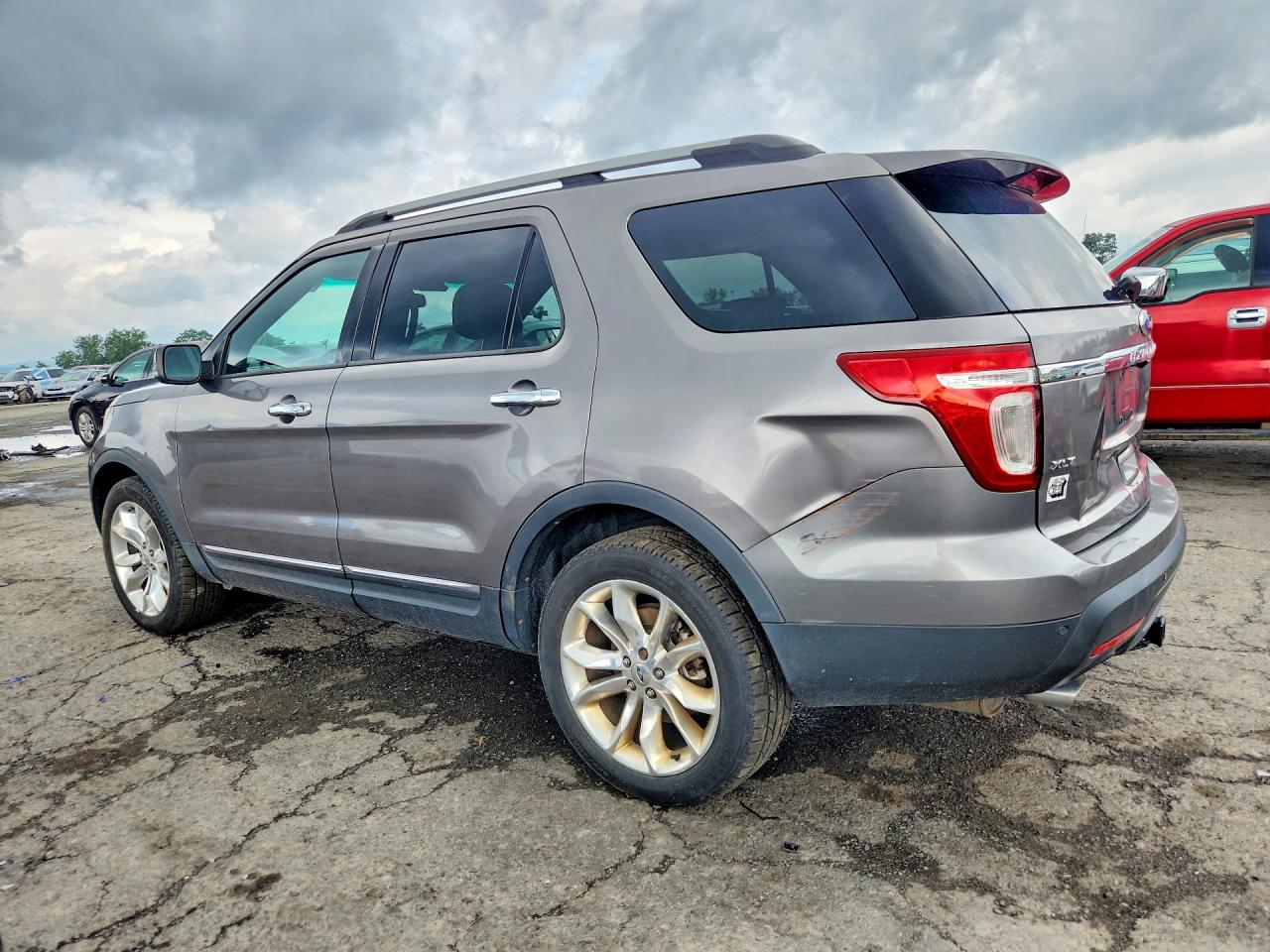 2011 Ford Explorer Xlt Gray vin: 1FMHK8D81BGA78398