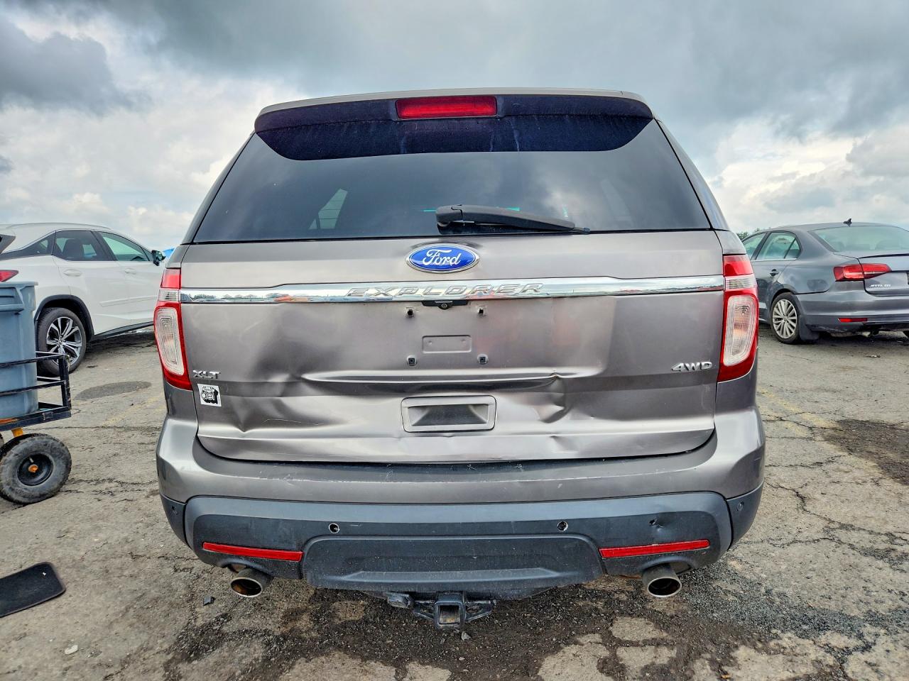 2011 Ford Explorer Xlt Gray vin: 1FMHK8D81BGA78398