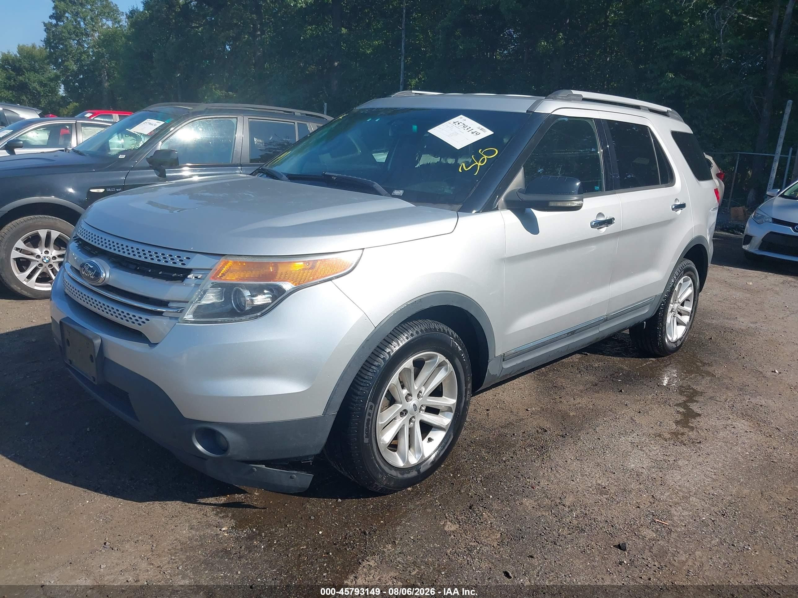 2012 Ford Explorer Xlt Silver vin: 1FMHK8D81CGA02326