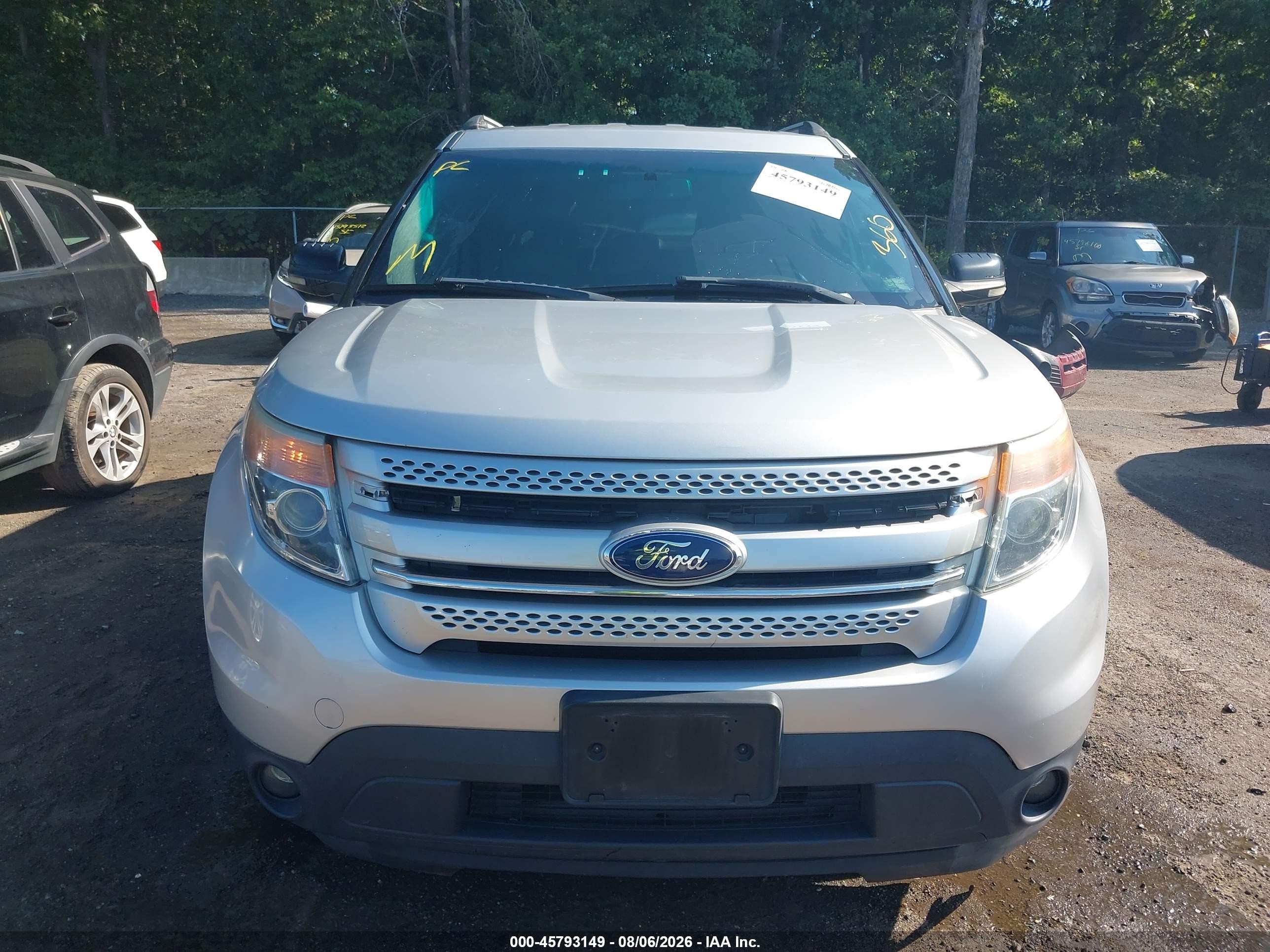 2012 Ford Explorer Xlt Silver vin: 1FMHK8D81CGA02326