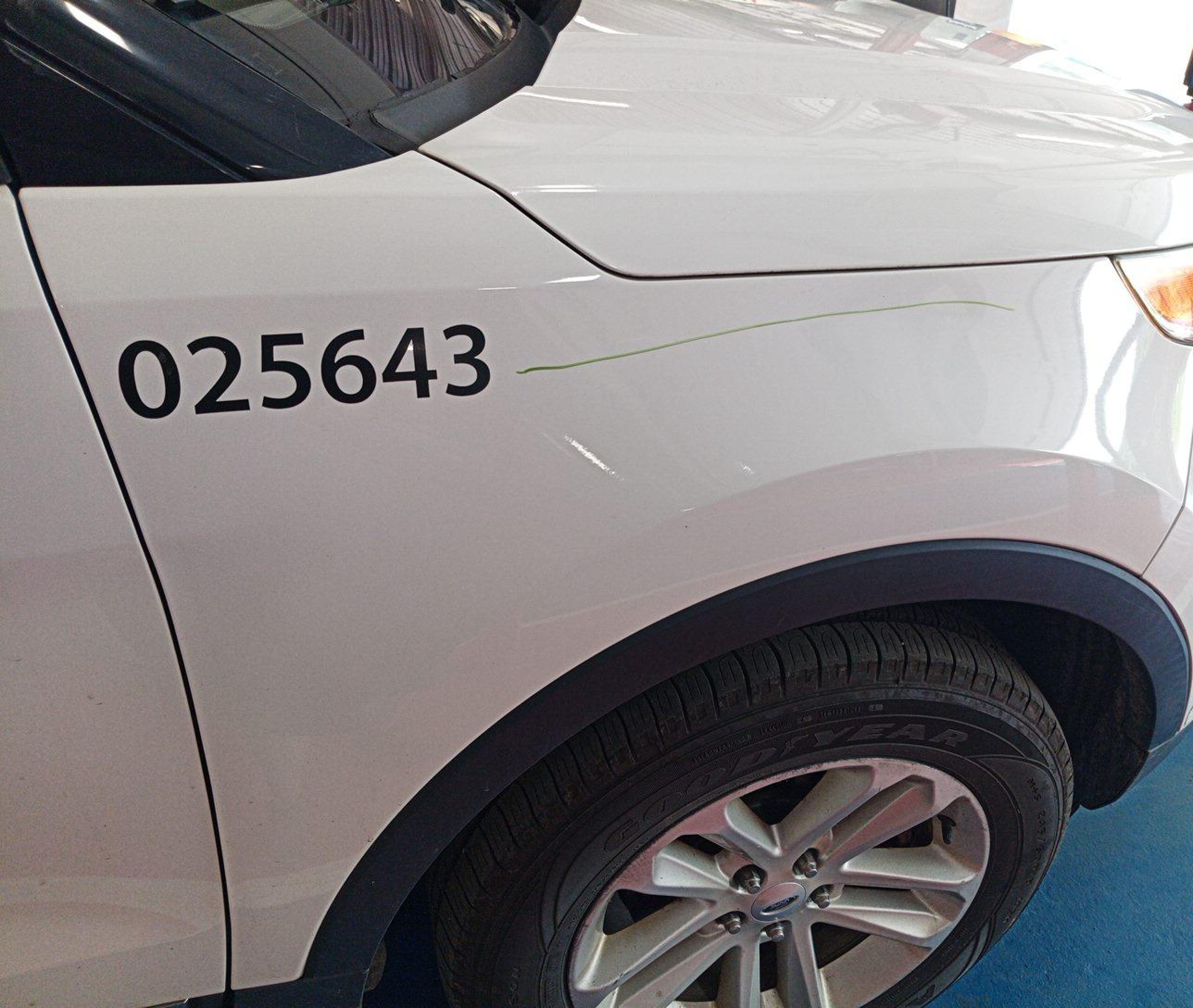 2012 Ford Explorer Xlt White vin: 1FMHK8D81CGA21233