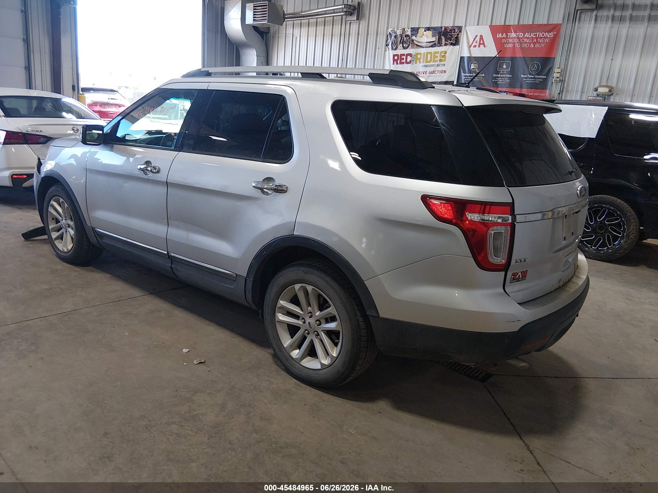 2012 Ford Explorer Xlt Silver vin: 1FMHK8D81CGA47699