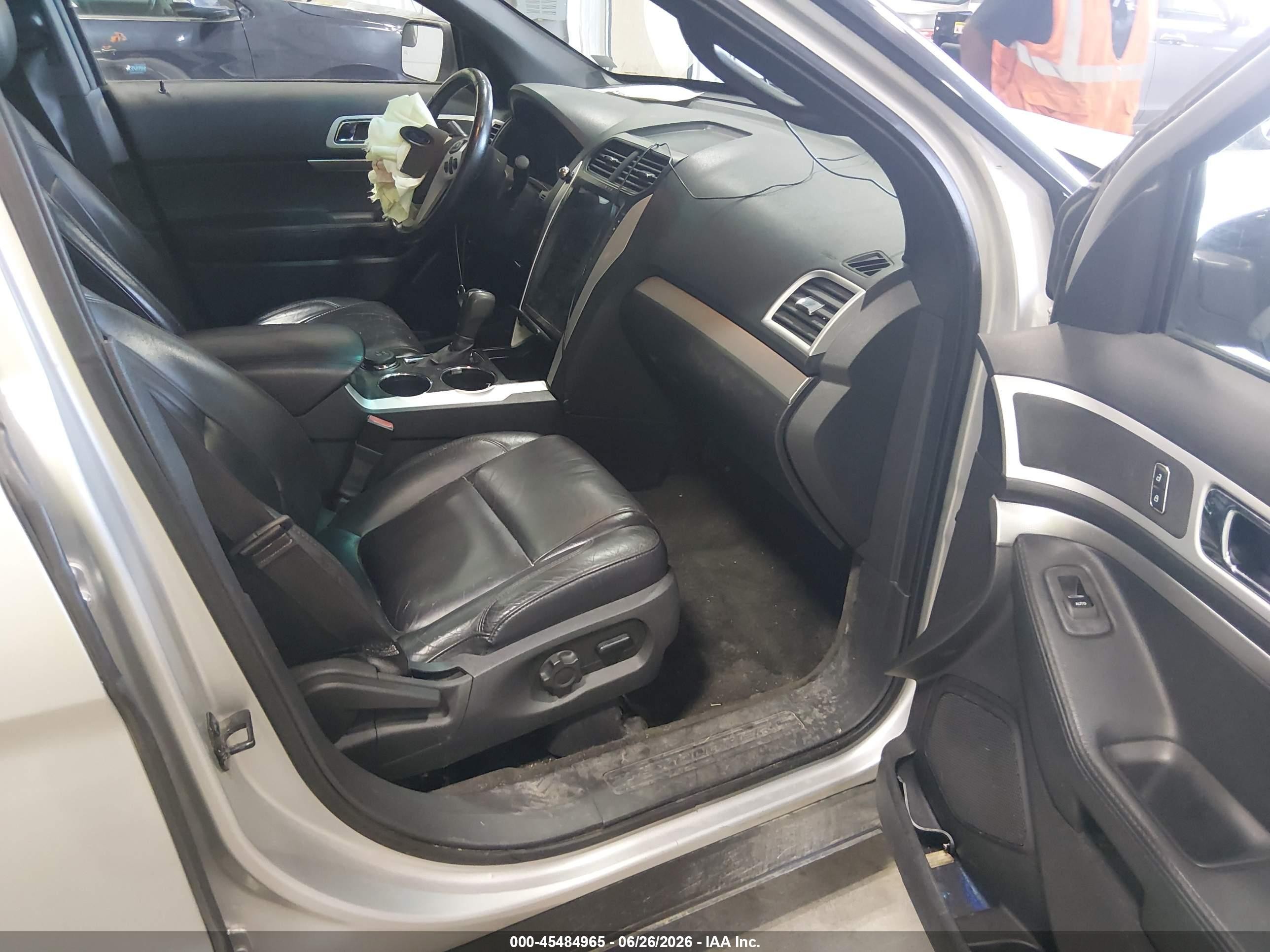 2012 Ford Explorer Xlt Silver vin: 1FMHK8D81CGA47699