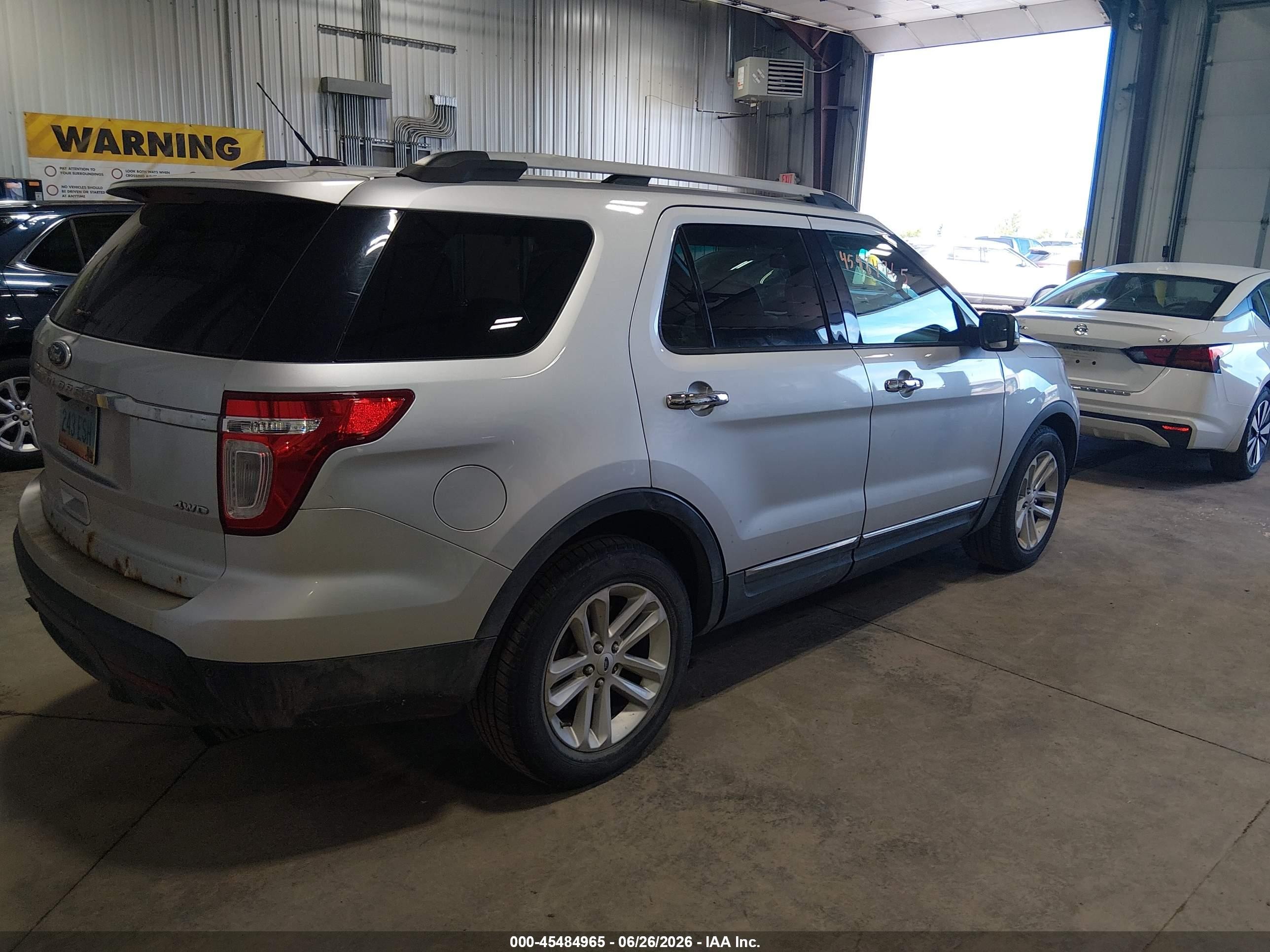 2012 Ford Explorer Xlt Silver vin: 1FMHK8D81CGA47699